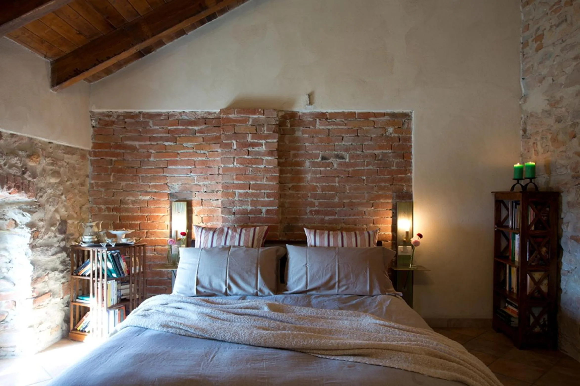 Photo of the whole room, Bed in Cascina Marcantonio