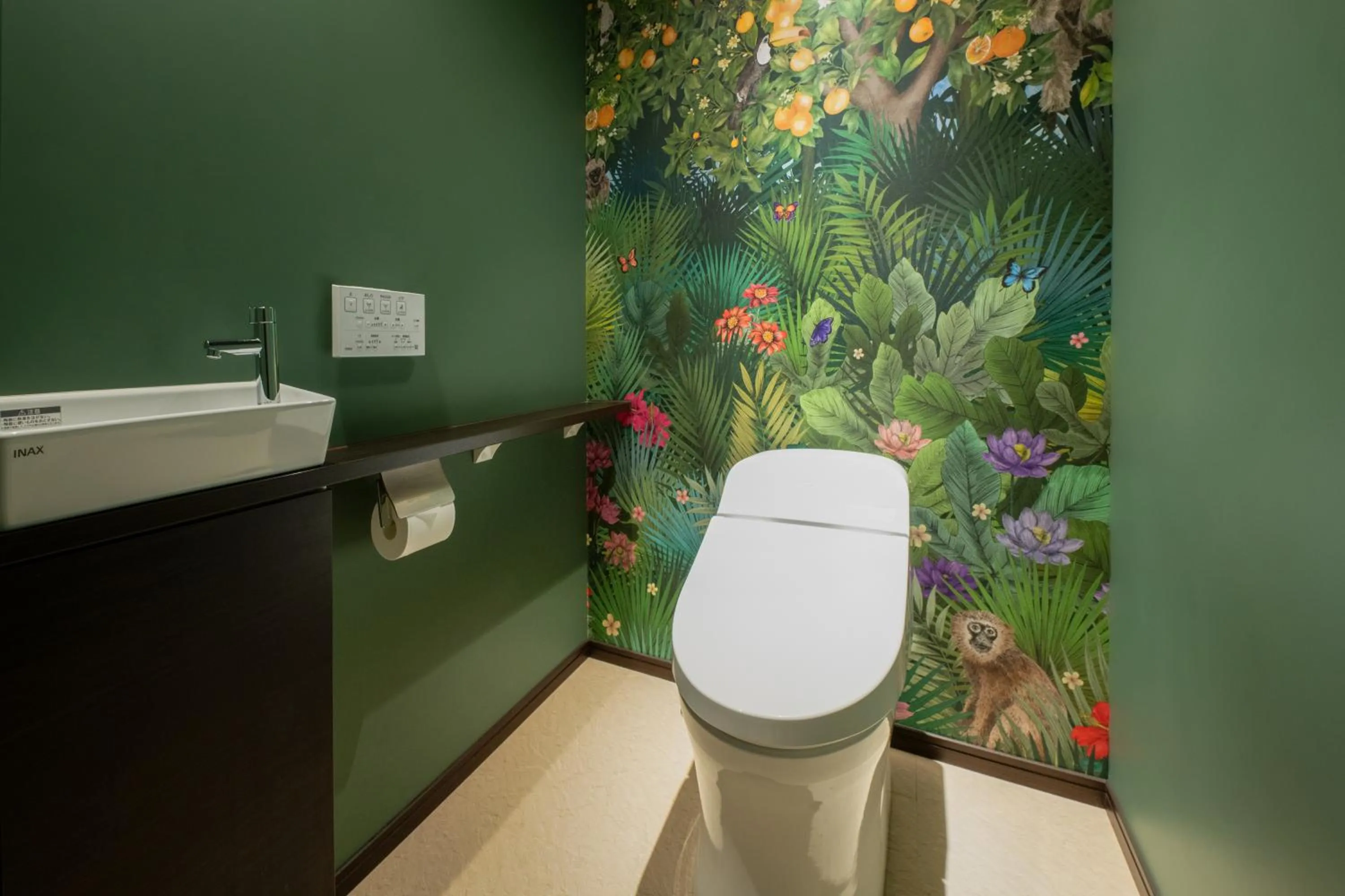 Toilet in Homm Stay Nagi Sanjo Kyoto By Banyan Group