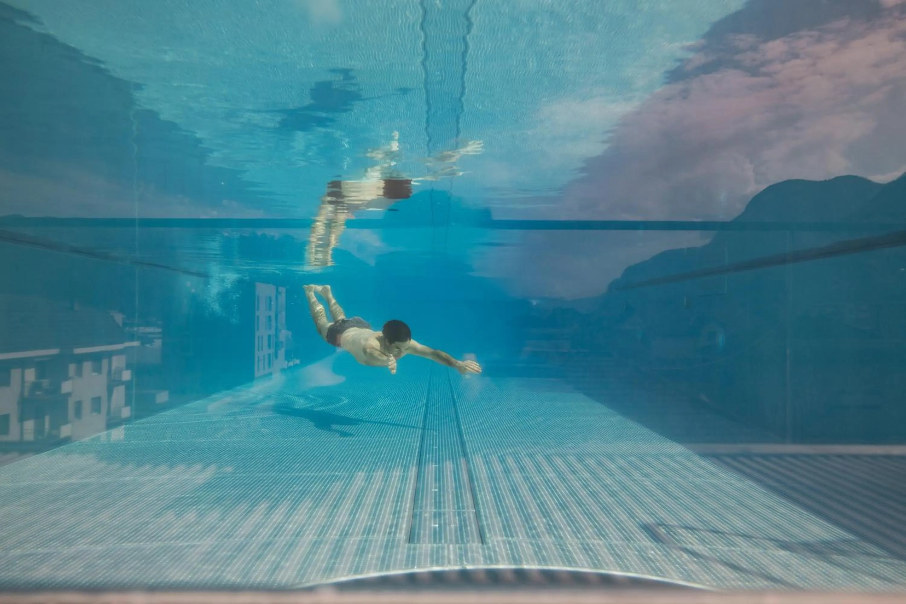 Swimming pool in Hotel Ideal Park