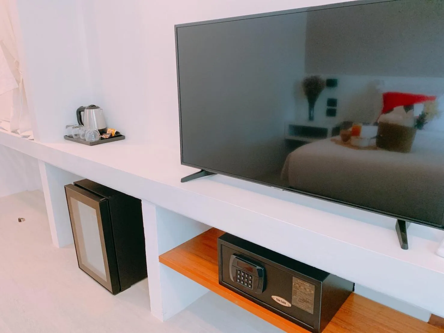 TV and multimedia in Blue Tao Beach Hotel - SHA Plus