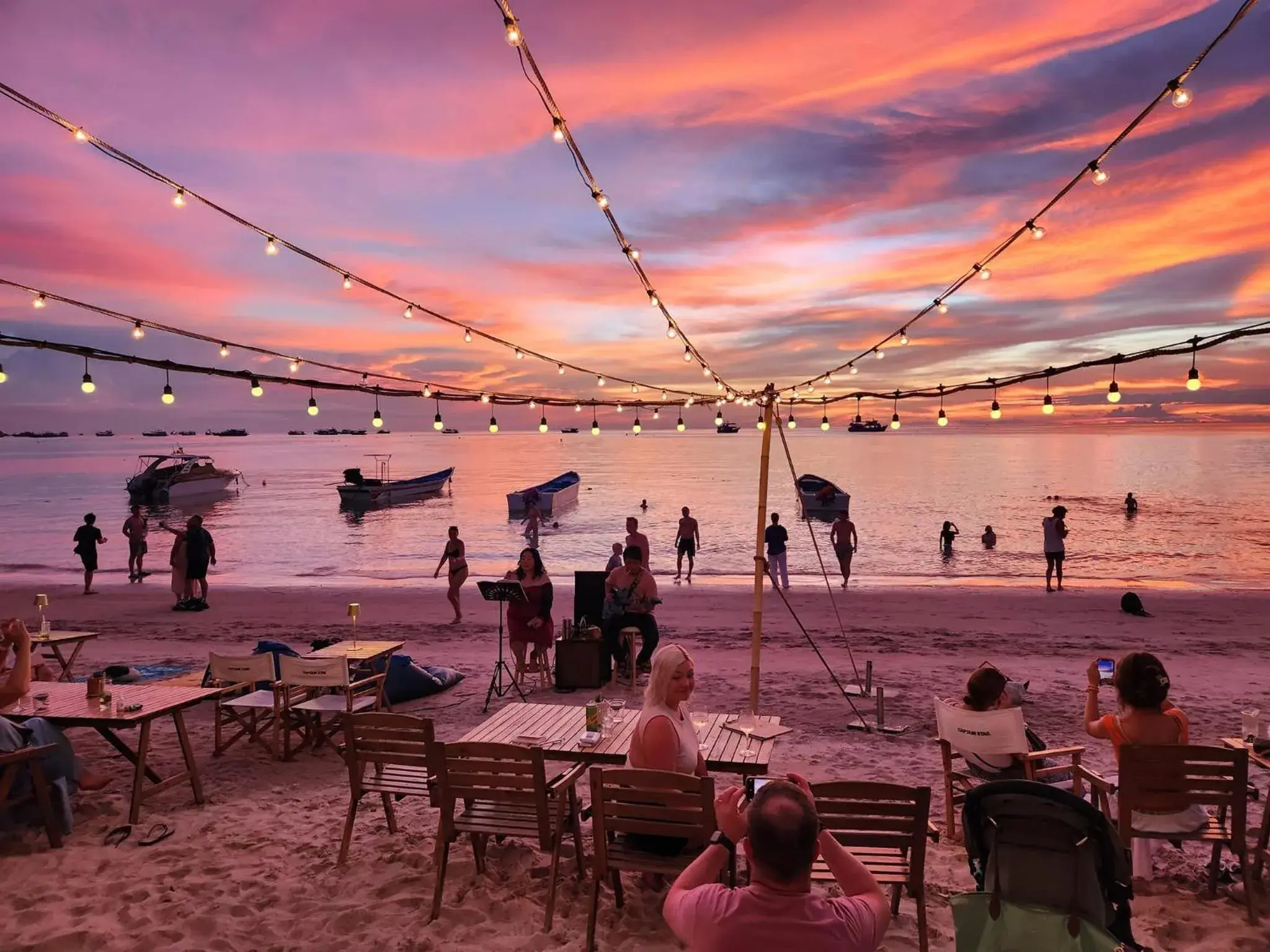 Restaurant/places to eat in Blue Tao Beach Hotel - SHA Plus Restaurant/places to eat in Blue Tao Beach Hotel - SHA Plus