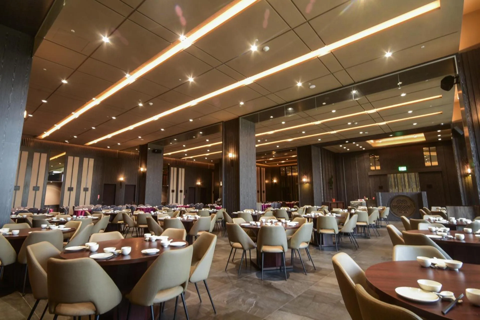 Restaurant/places to eat in Lai Hotel