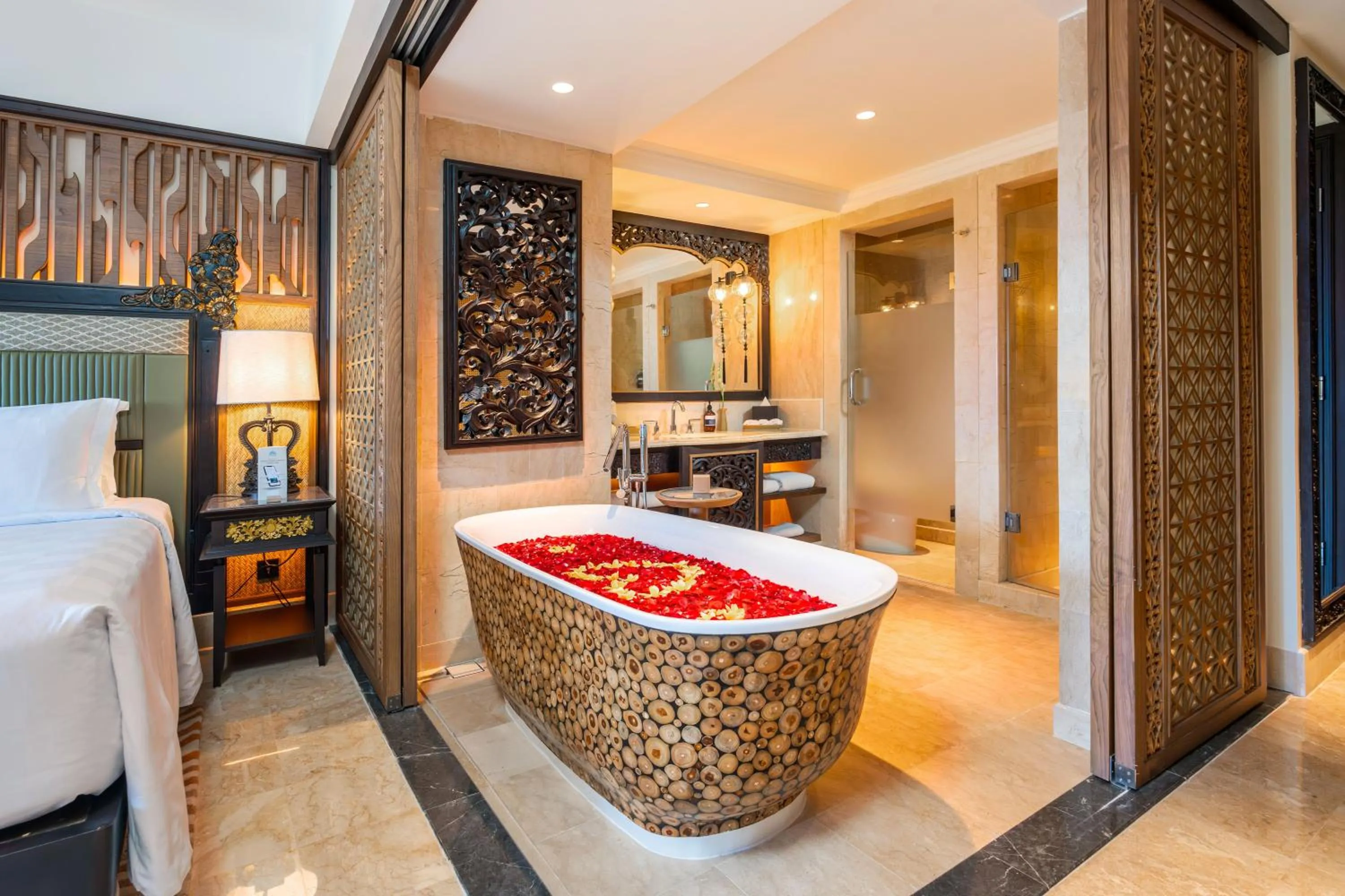 Bathroom, Bed in AYANA Resort Bali