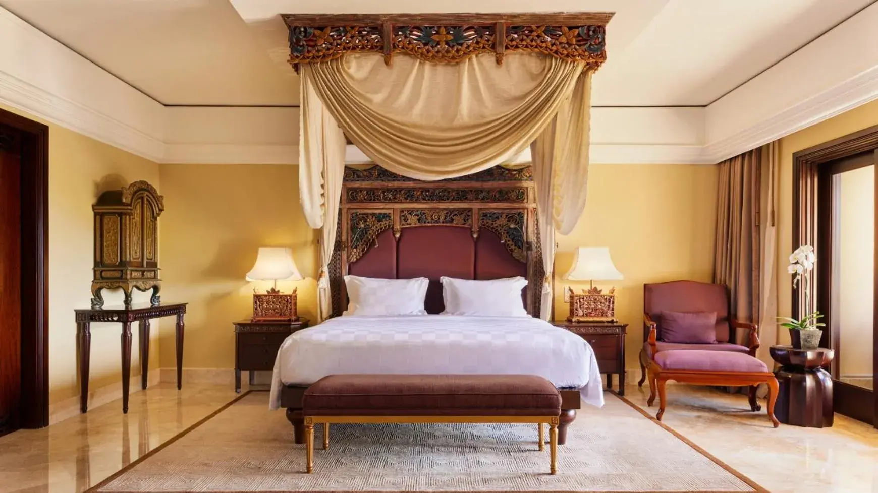 Bed in AYANA Resort Bali Bed in AYANA Resort Bali