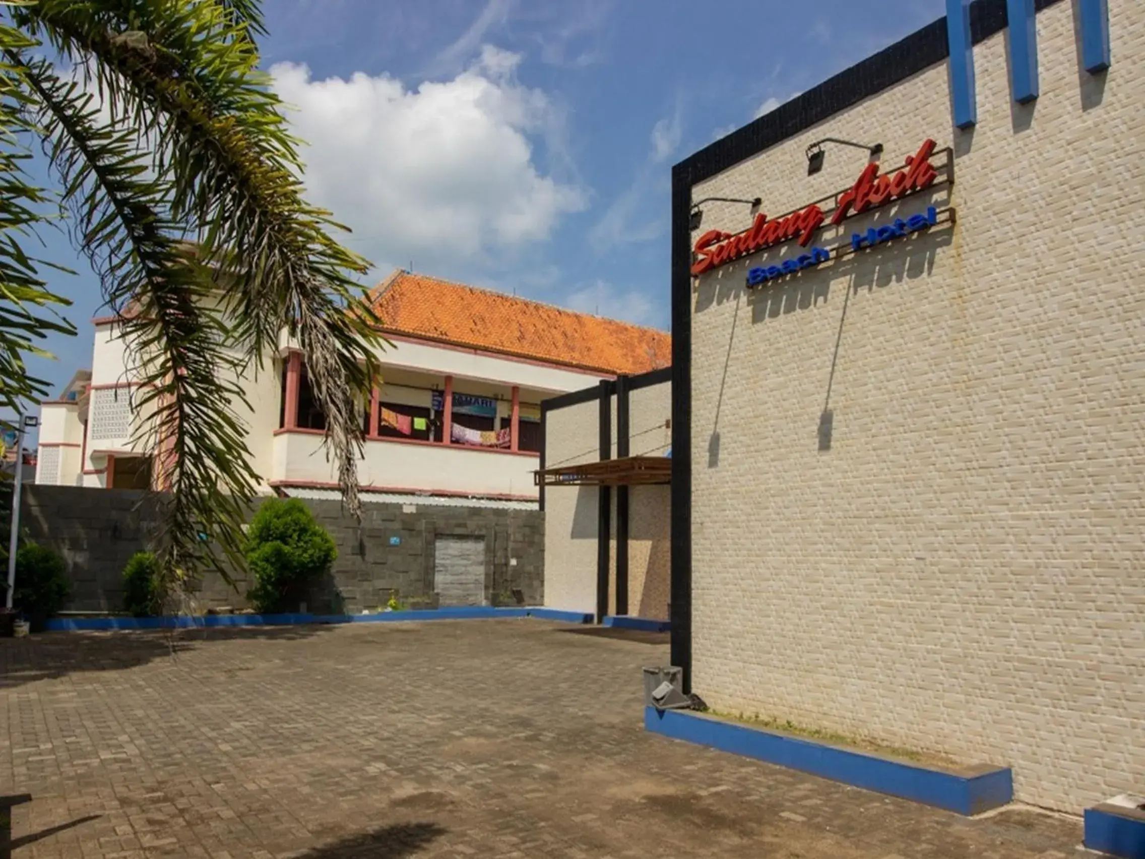 Property building in RedDoorz near Goa Panggung Property building in RedDoorz near Goa Panggung