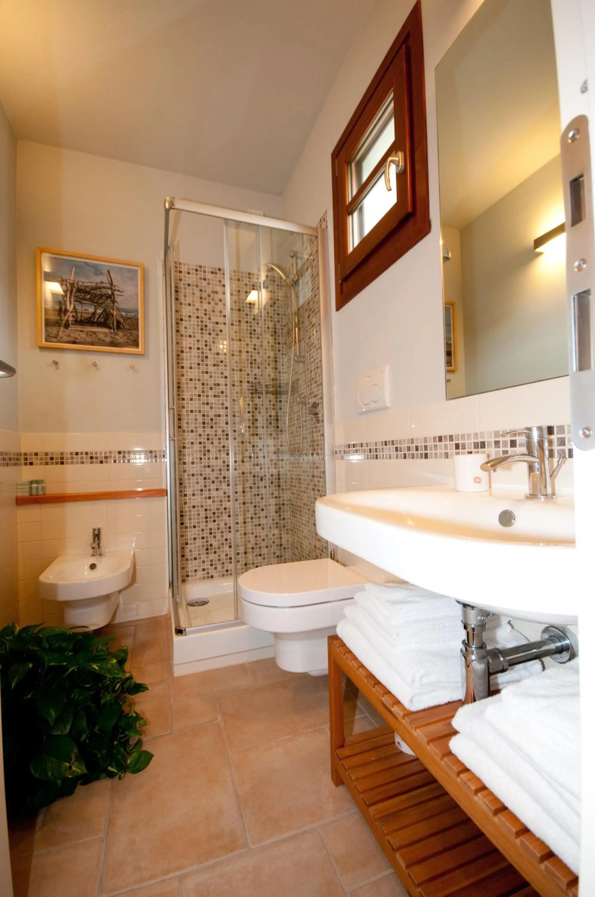 Bathroom in Hotel La Posta di Torrenova