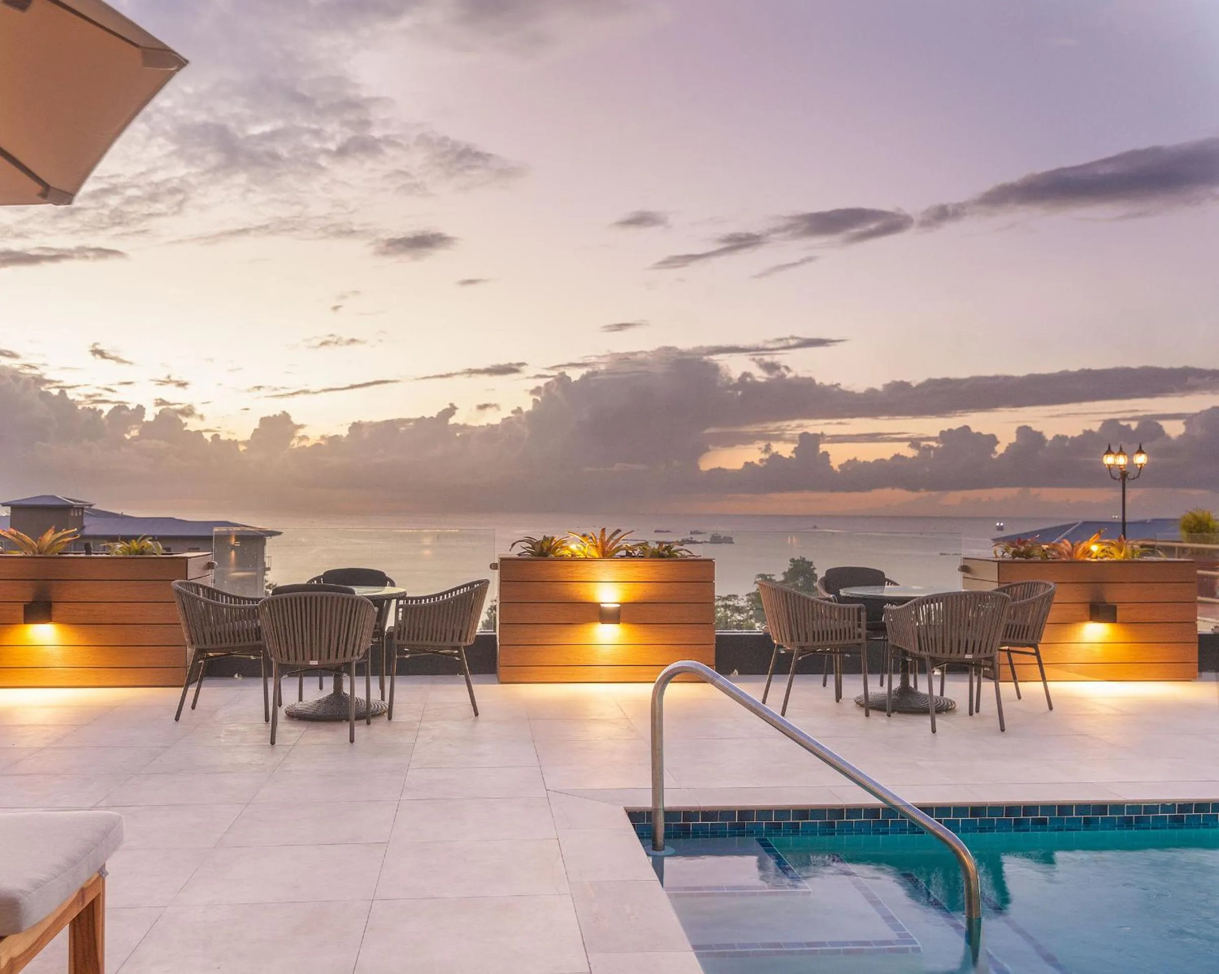 Swimming pool in Cara Hotels Trinidad