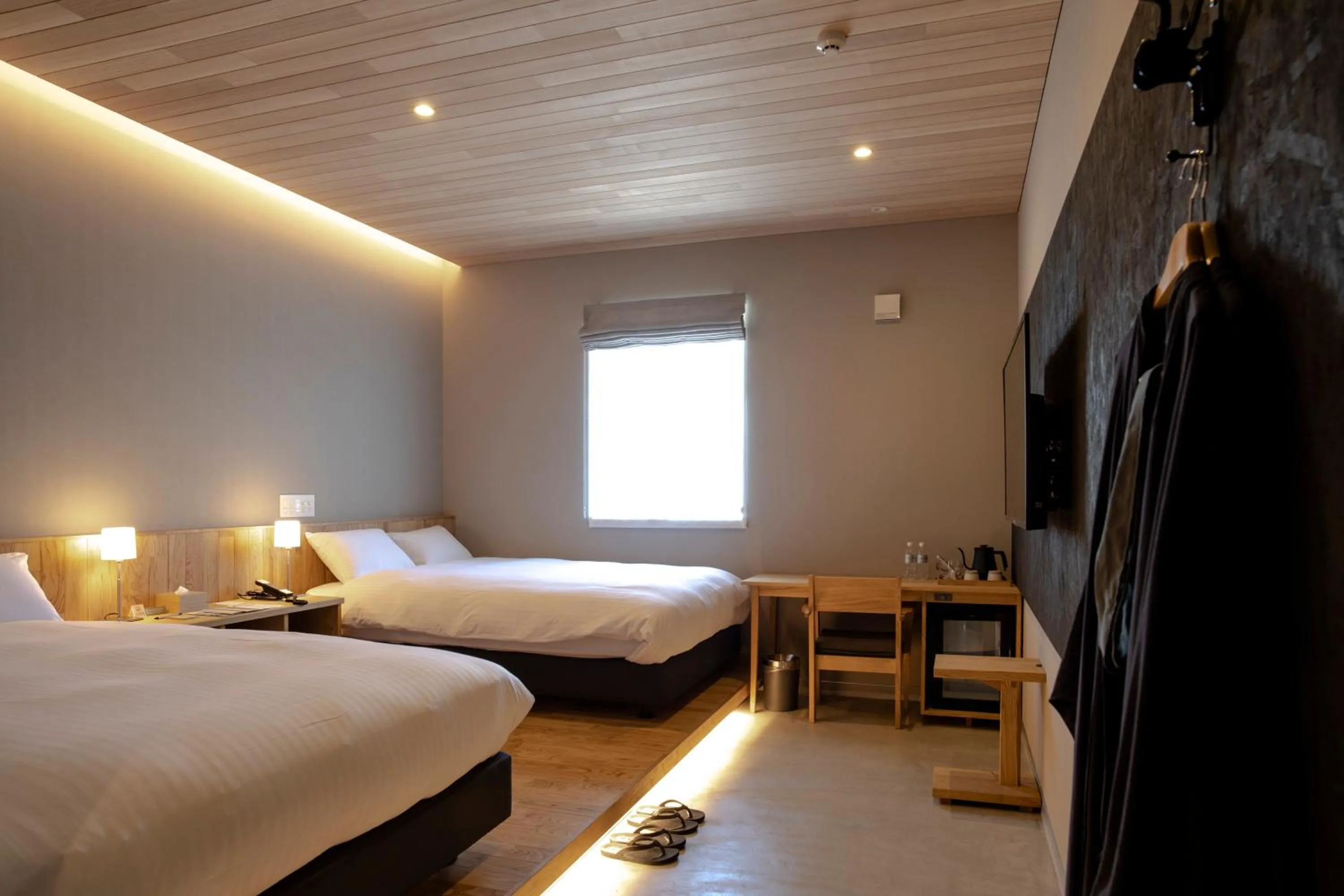 Photo of the whole room, Bed in MASCOS HOTEL Masuda Onsen