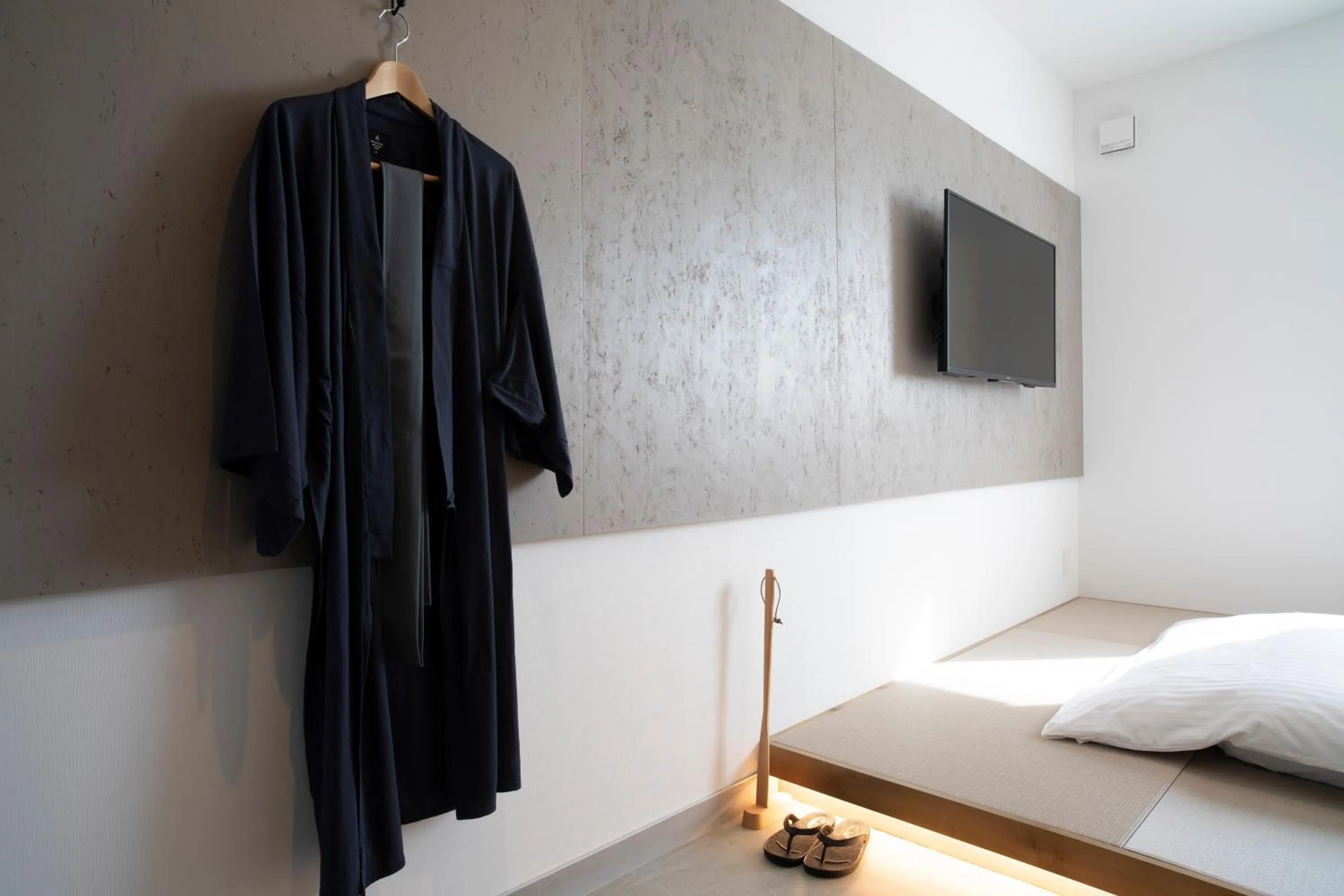 Photo of the whole room, Bed in MASCOS HOTEL Masuda Onsen