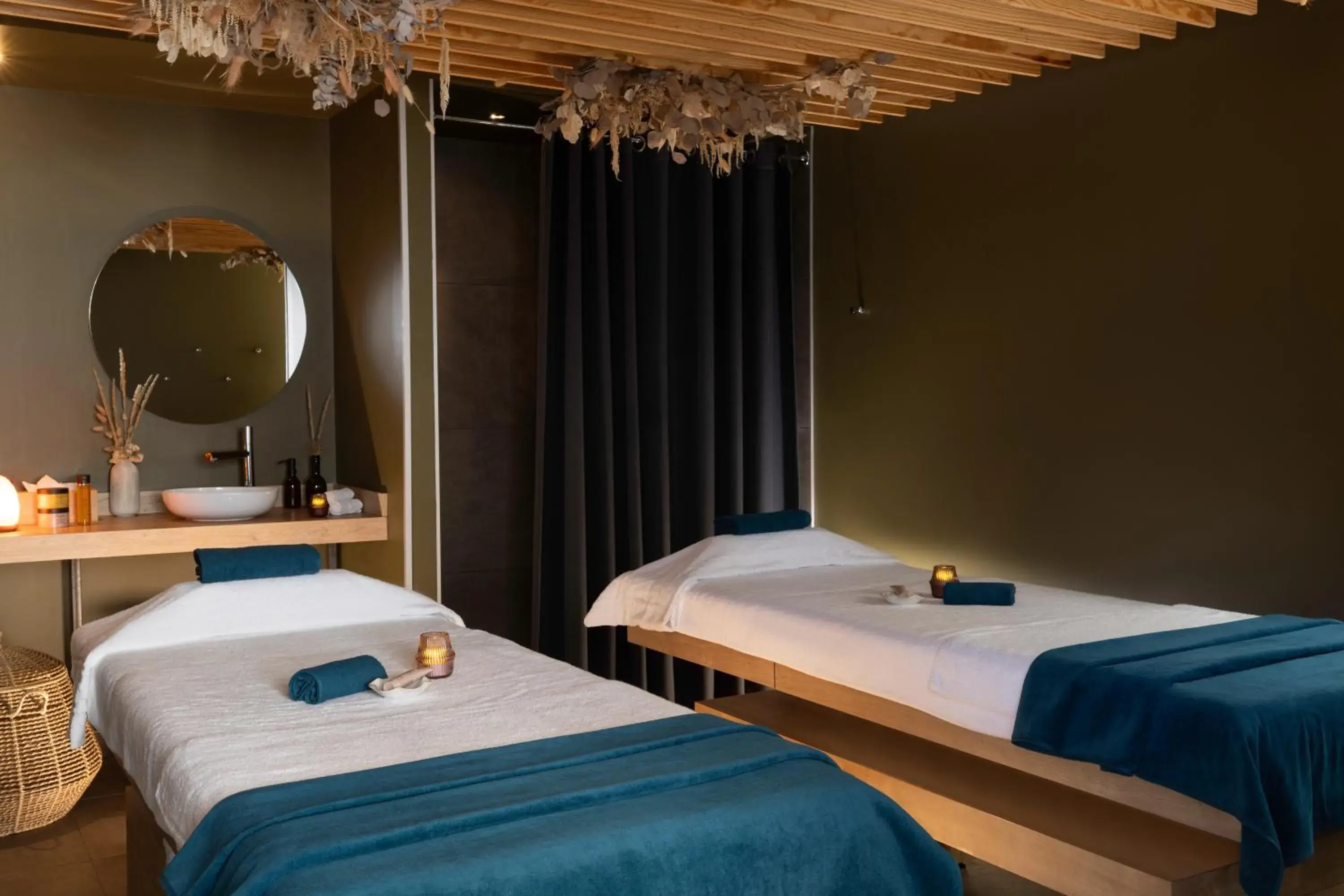 Massage, Bed in Belaroïa Montpellier Centre Saint Roch Massage, Bed in Belaroïa Montpellier Centre Saint Roch