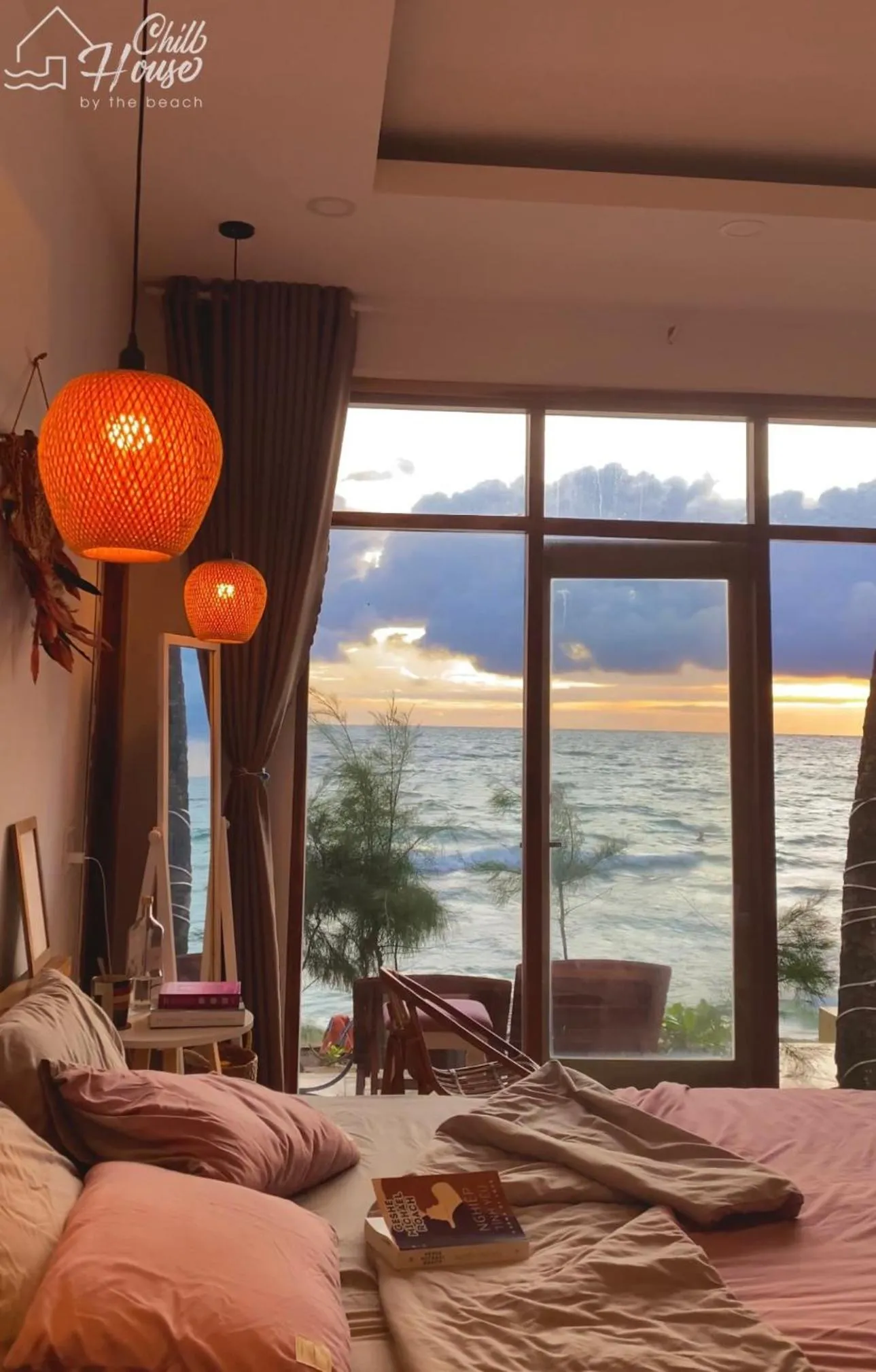 Photo of the whole room in CHILL HOUSE by the beach