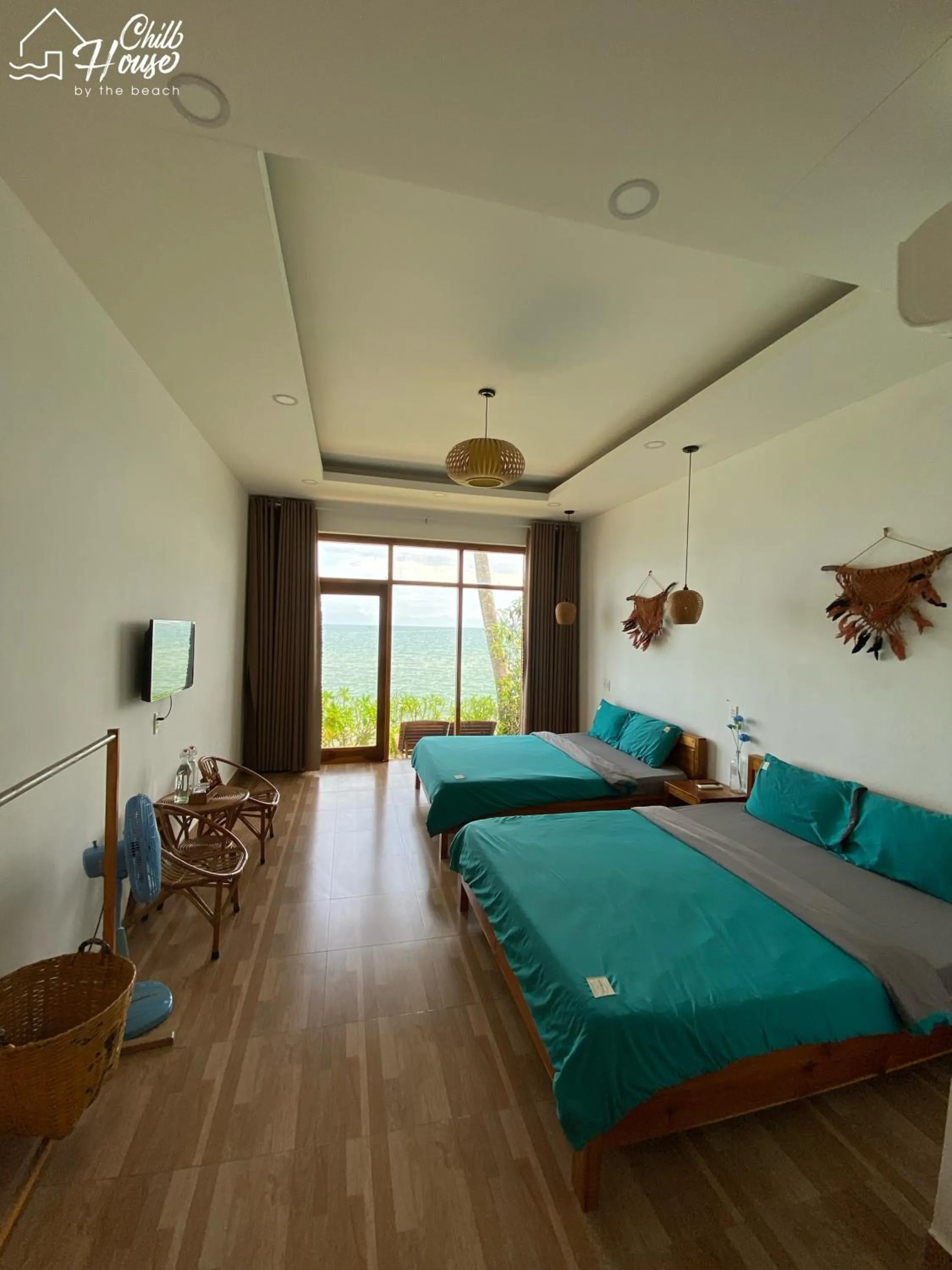 Photo of the whole room in CHILL HOUSE by the beach