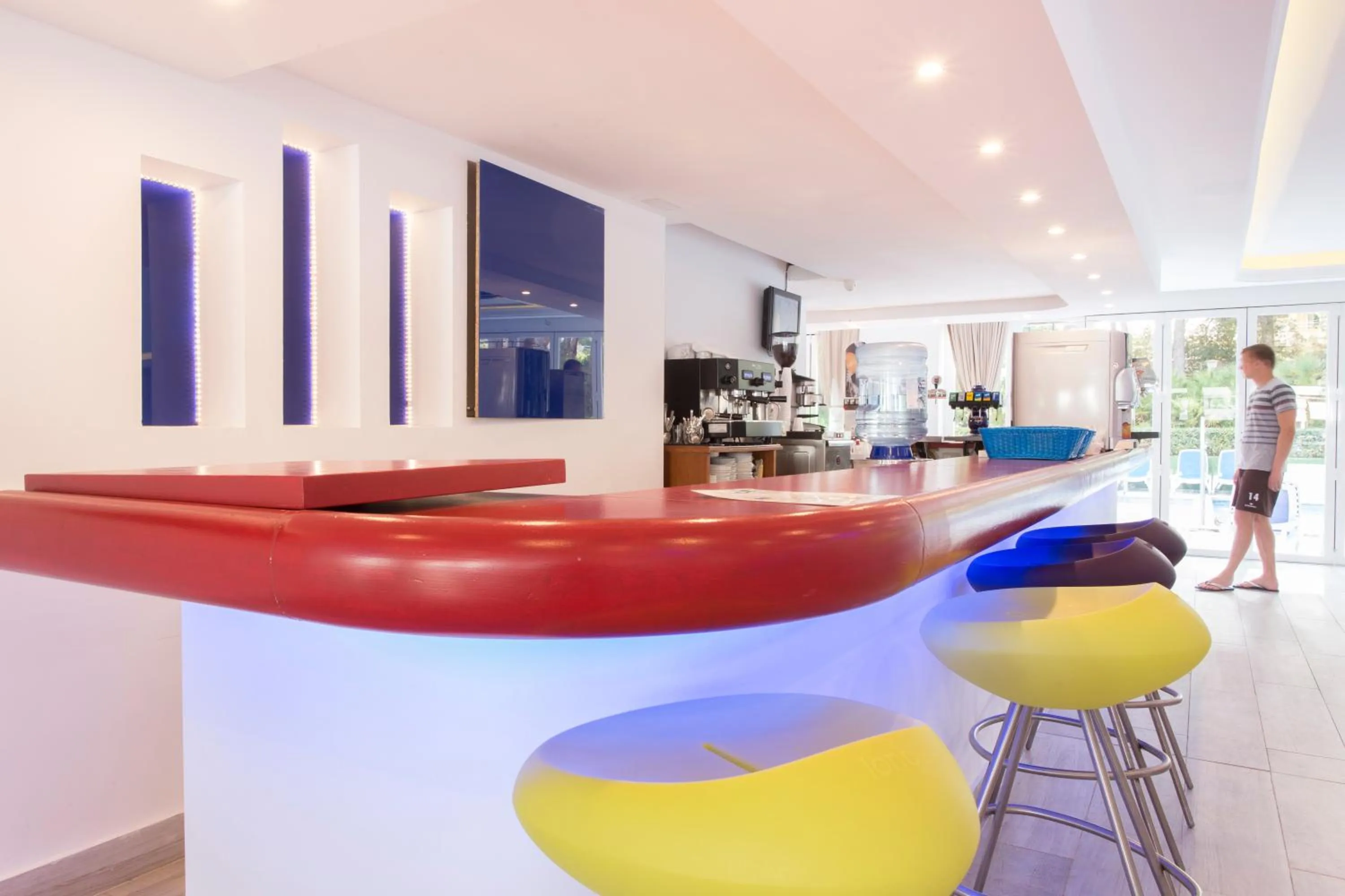 Lounge or bar in Guya Wave Hotel