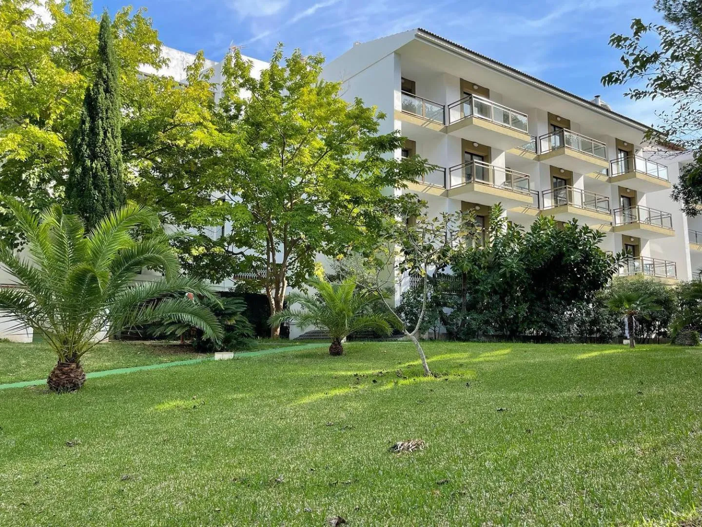 Garden in Guya Wave Hotel