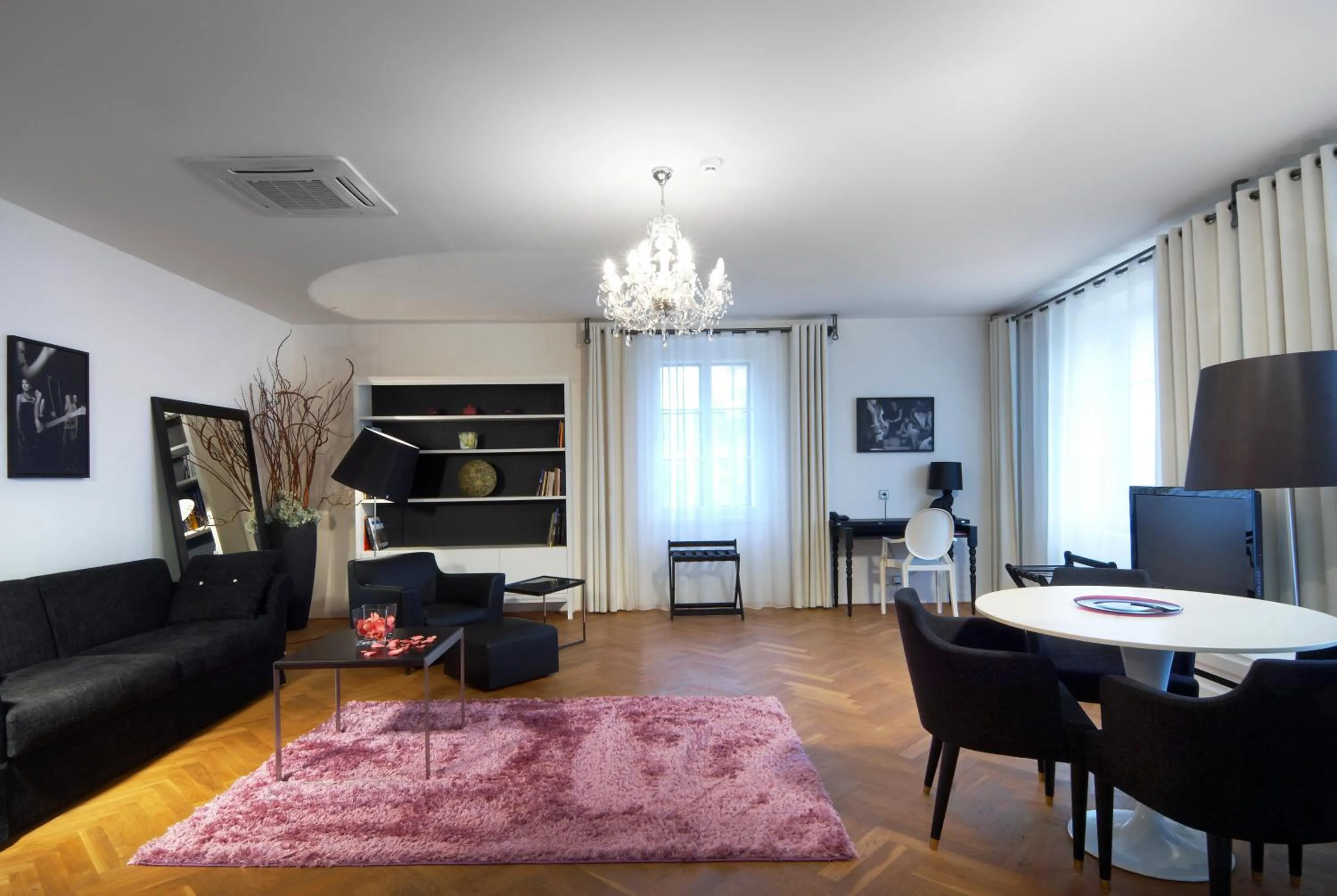 Photo of the whole room in Hotel Aplaus