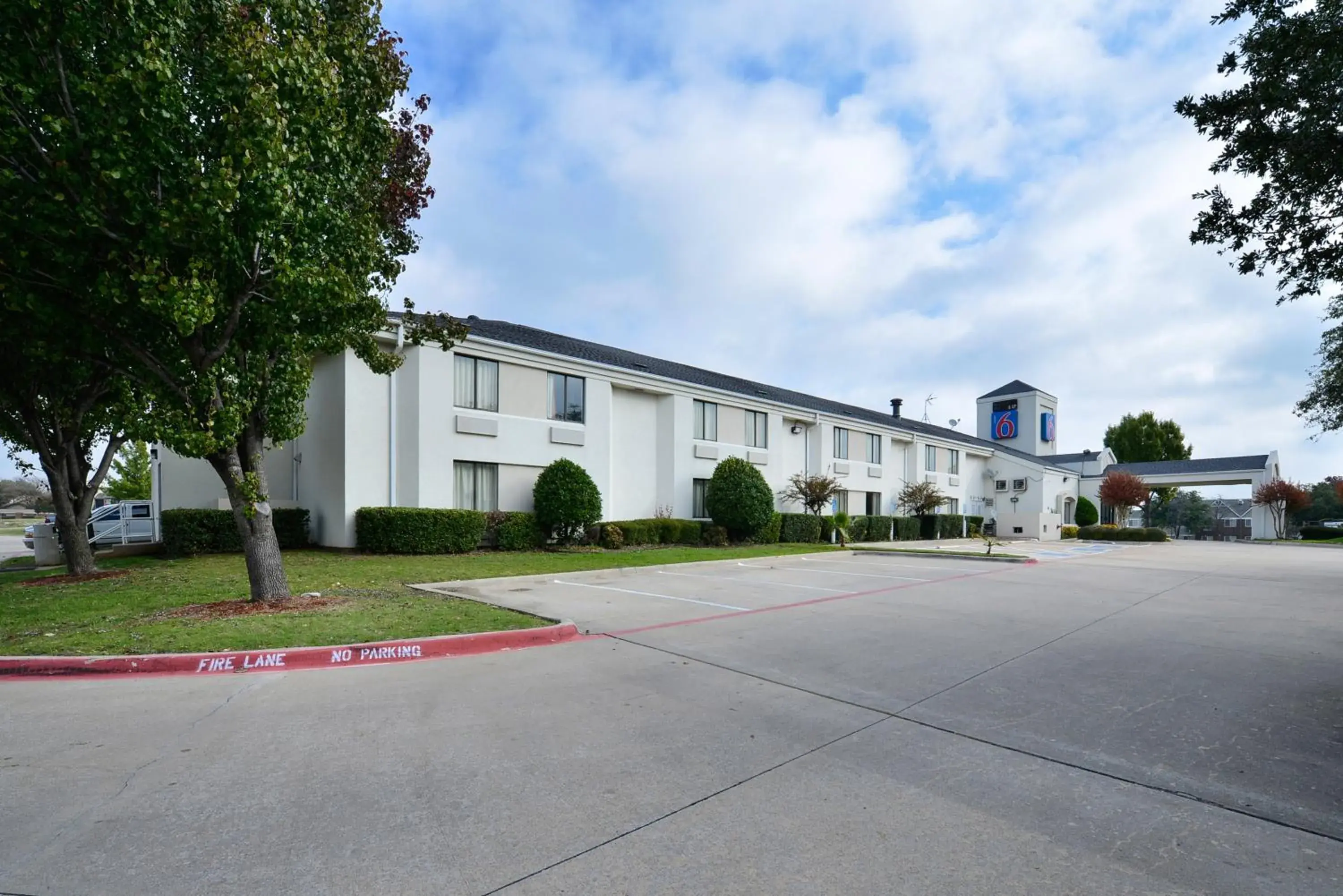 Property building in Motel 6-Plano, TX - West - Frisco Property building in Motel 6-Plano, TX - West - Frisco