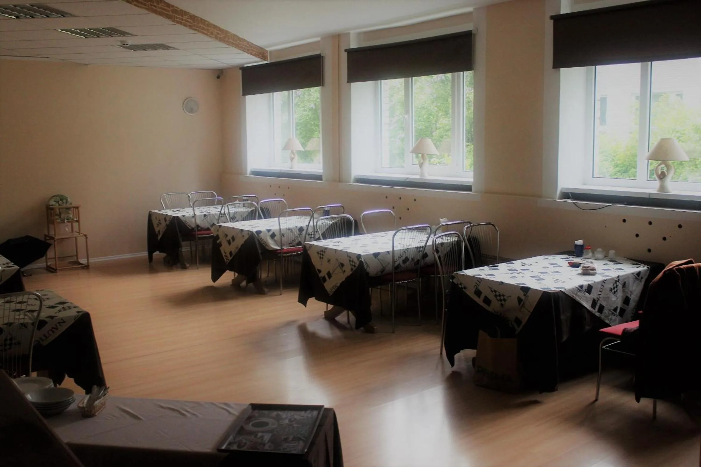 Restaurant/places to eat in Laine guesthouse