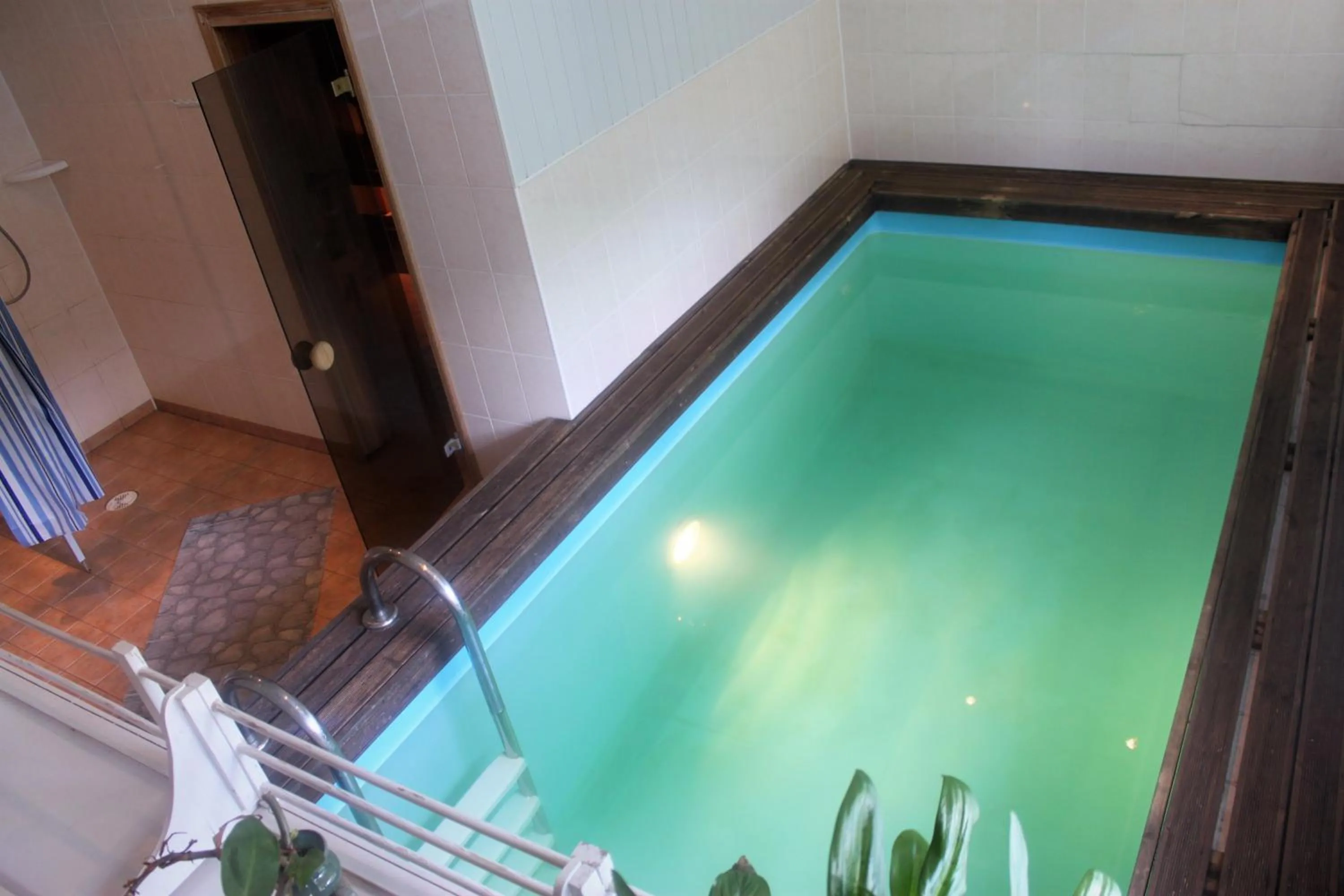 Swimming pool in Laine guesthouse