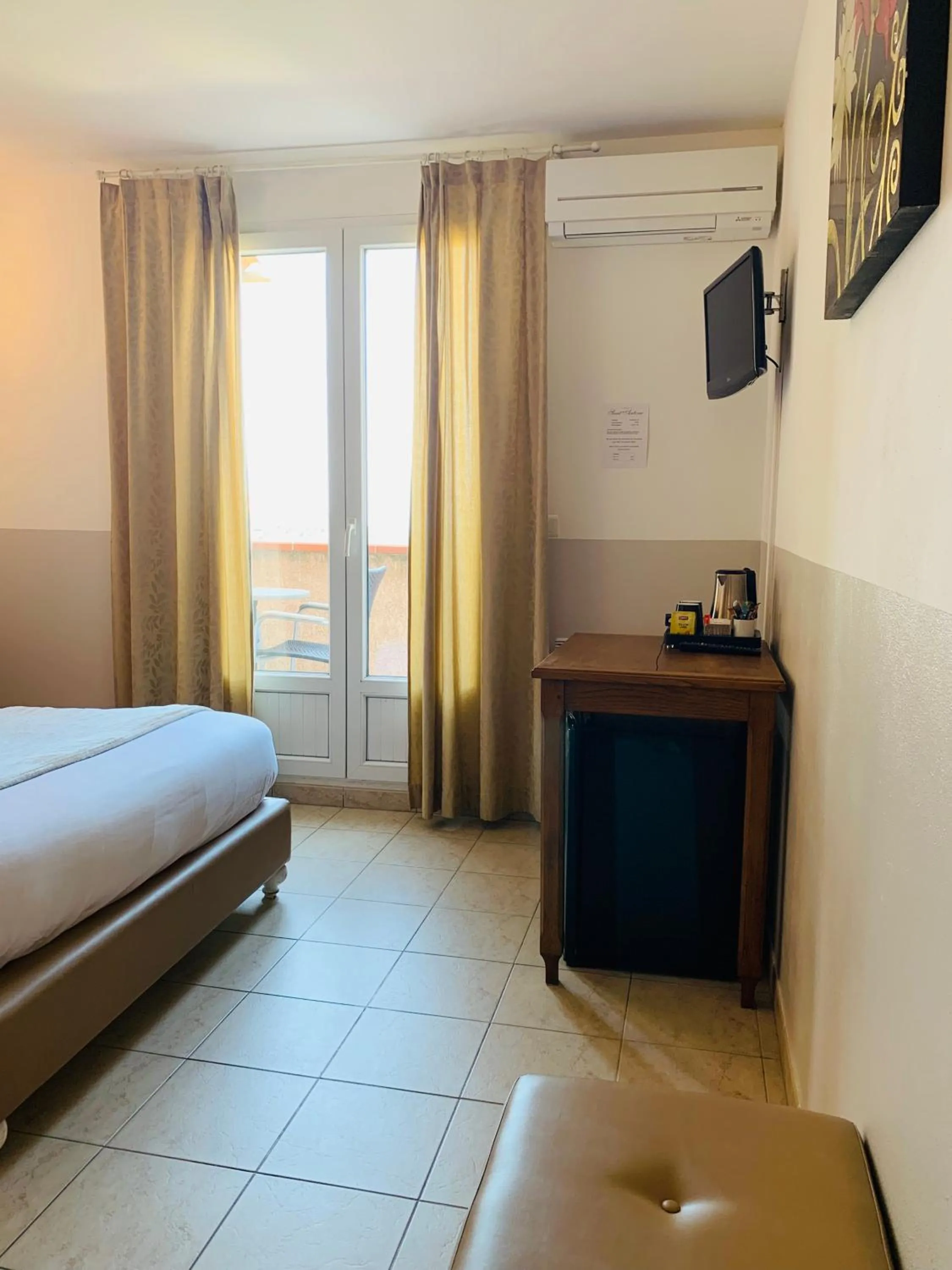 Coffee/tea facilities, Bed in L'Auberge Sant'Antone