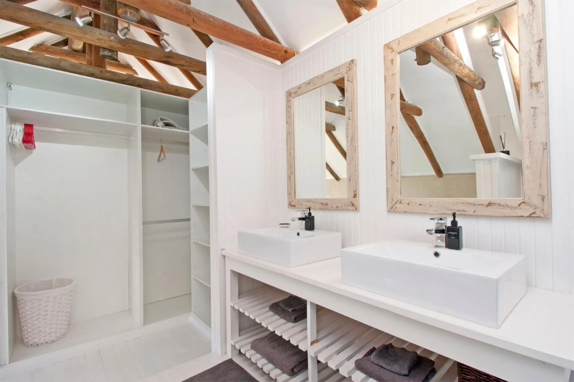Shower in Fin Whale Beach House