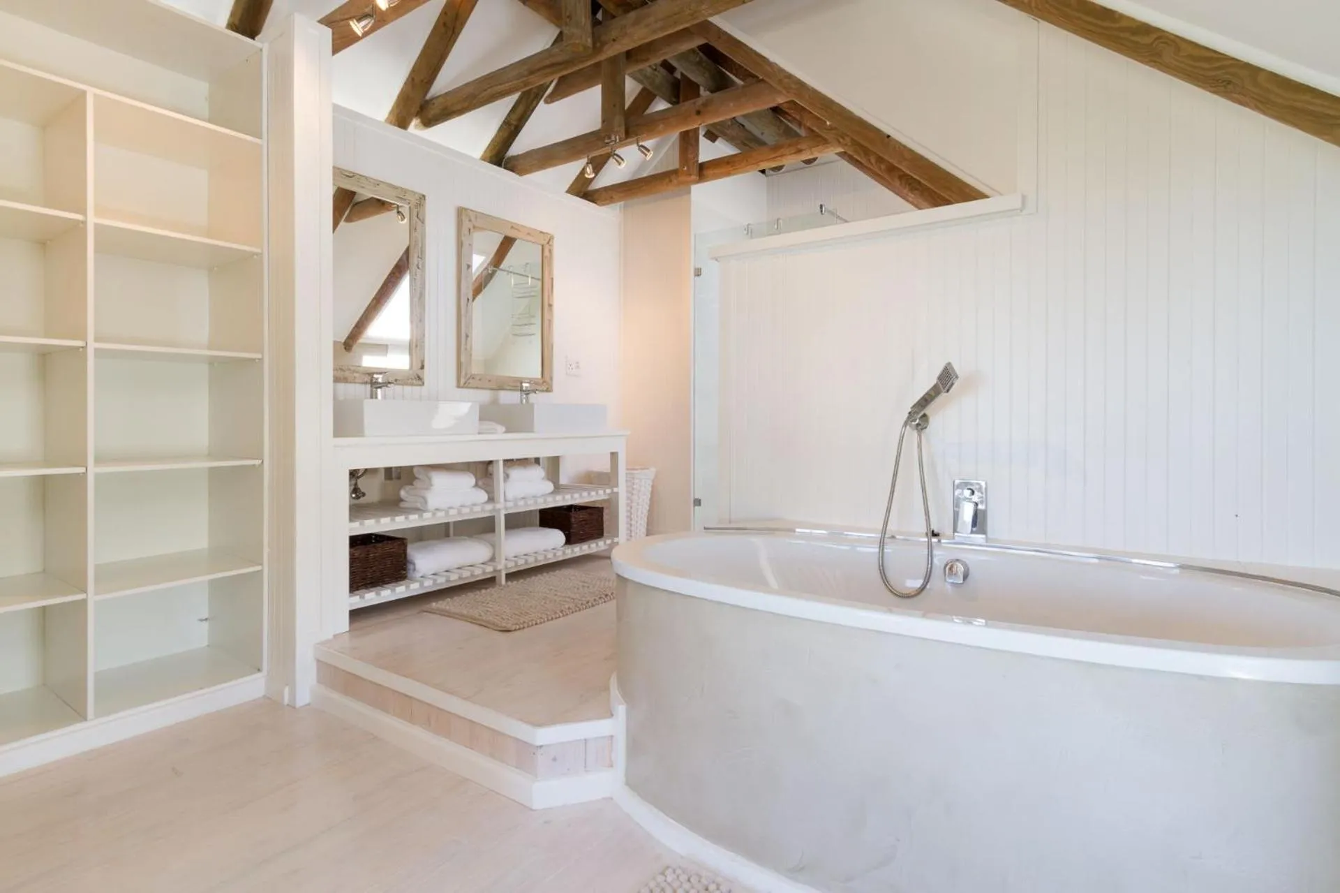 Shower in Fin Whale Beach House