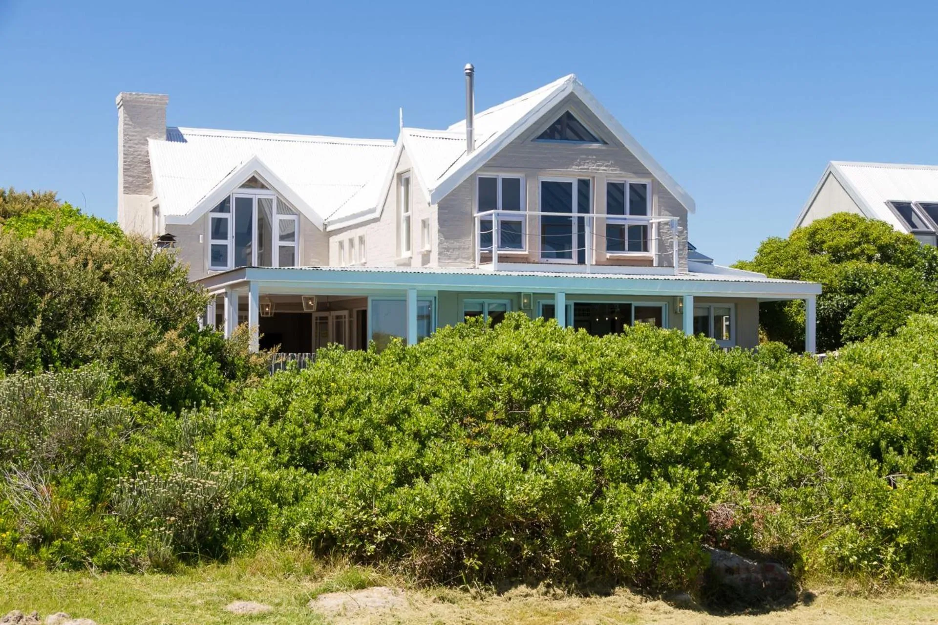 Property building in Fin Whale Beach House