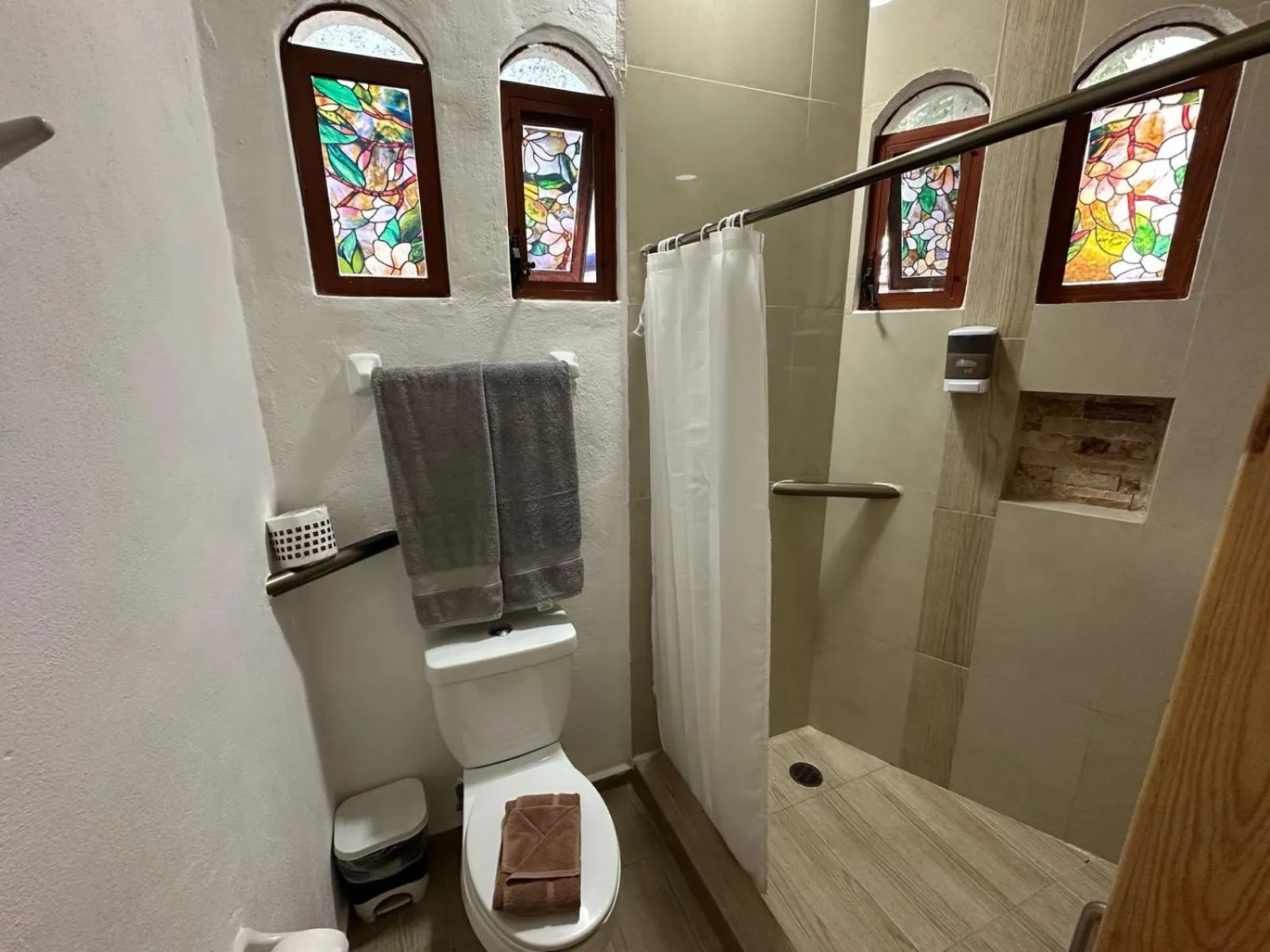 Public Bath in Eco-hotel El Rey del Caribe