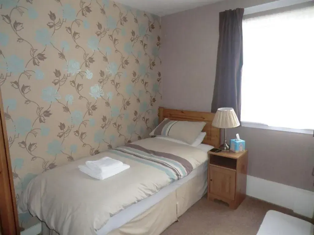 Bedroom, Bed in Heidl Guest House partner with Grampian Hotel Bedroom, Bed in Heidl Guest House partner with Grampian Hotel