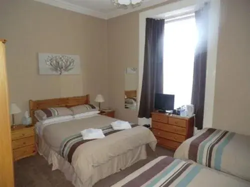 Bedroom, Bed in Heidl Guest House partner with Grampian Hotel Bedroom, Bed in Heidl Guest House partner with Grampian Hotel