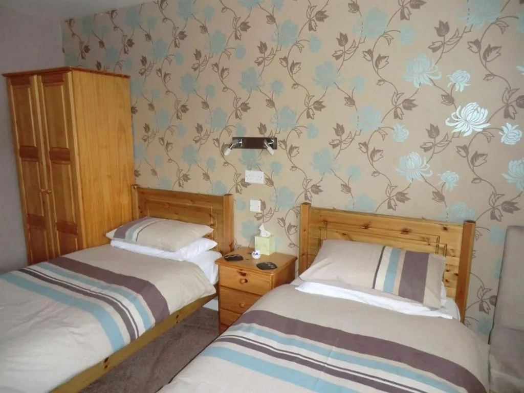 Bedroom, Bed in Heidl Guest House partner with Grampian Hotel