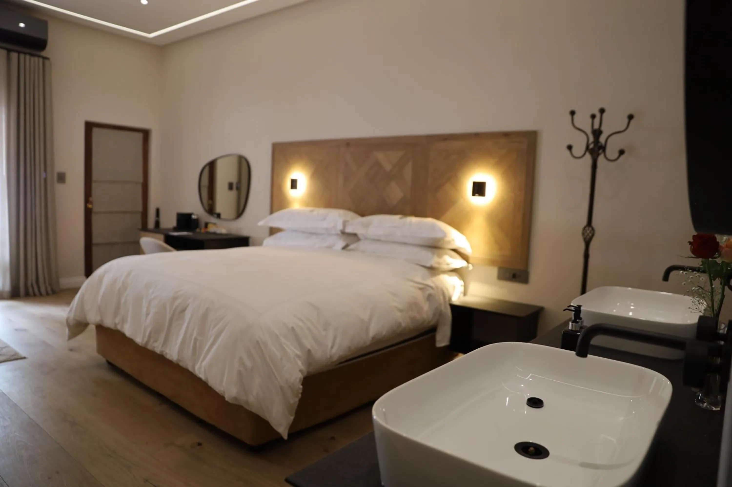 Bedroom, Bed in The Giglio Boutique Hotel at Zevenster