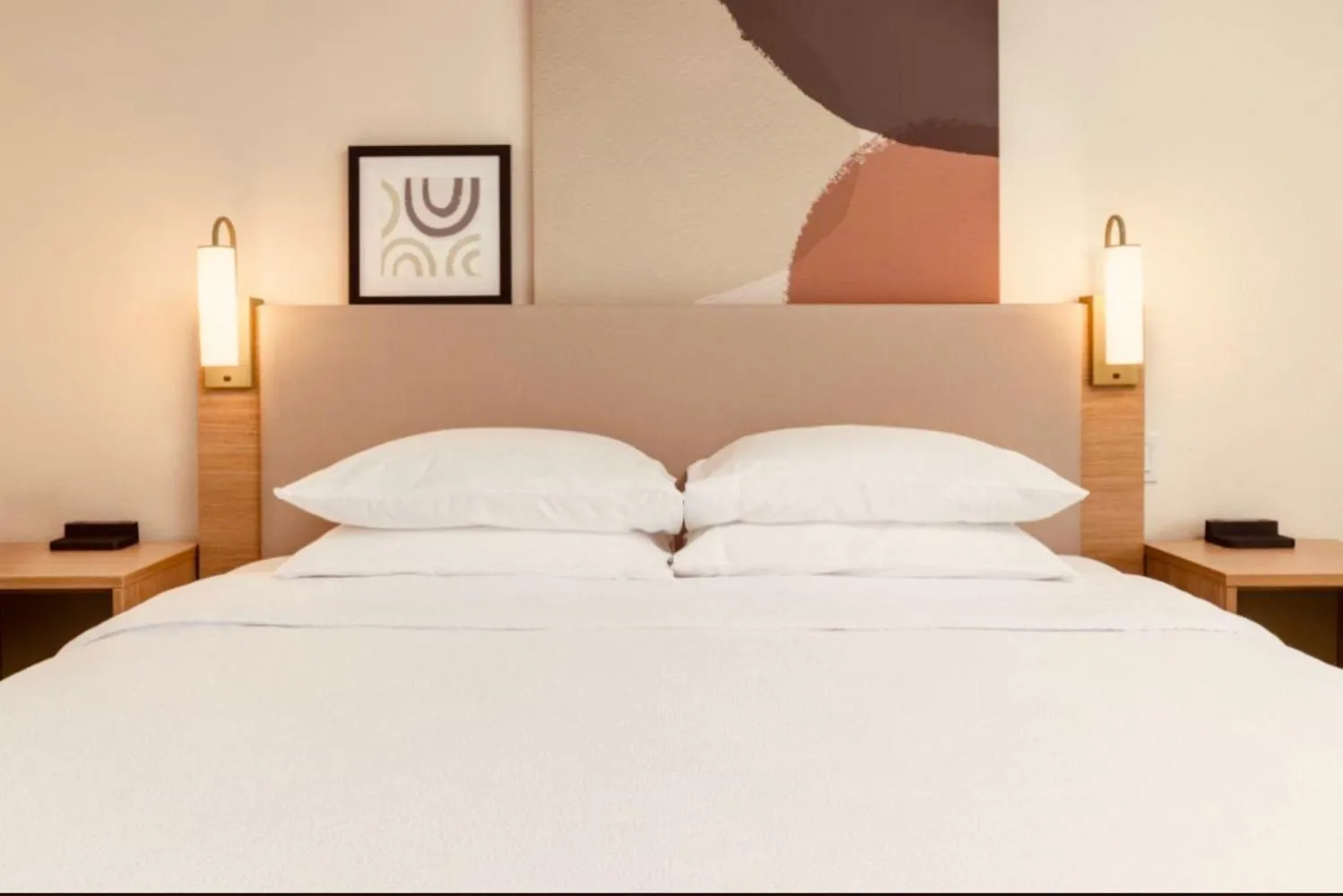 Bed in Wingate by Wyndham Anchorage Downtown - Ship Creek