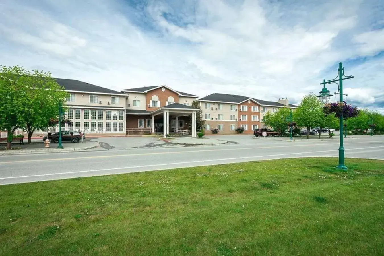 Property building in Wingate by Wyndham Anchorage Downtown - Ship Creek Property building in Wingate by Wyndham Anchorage Downtown - Ship Creek