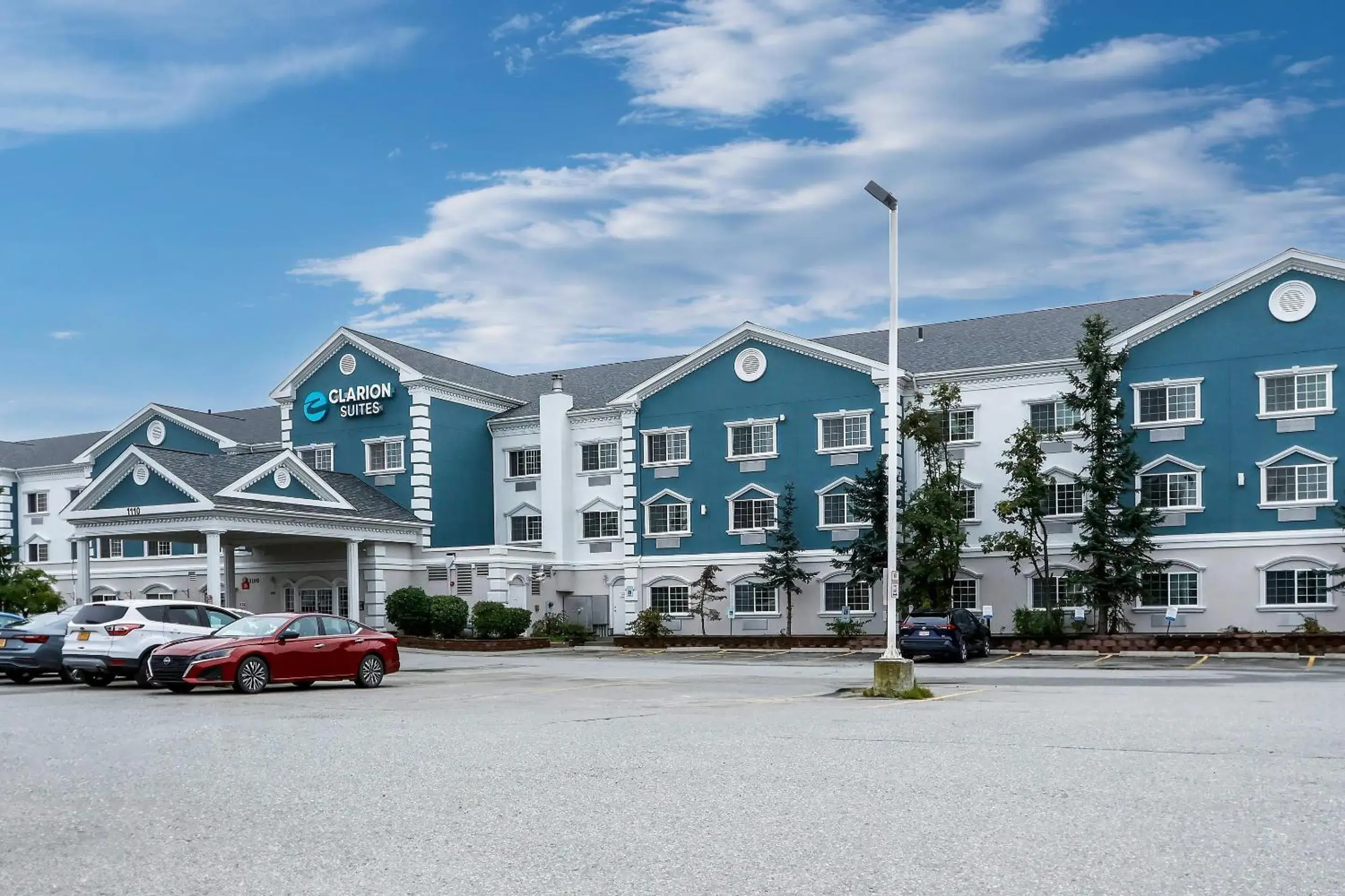 Property building in Clarion Suites Anchorage Downtown Property building in Clarion Suites Anchorage Downtown