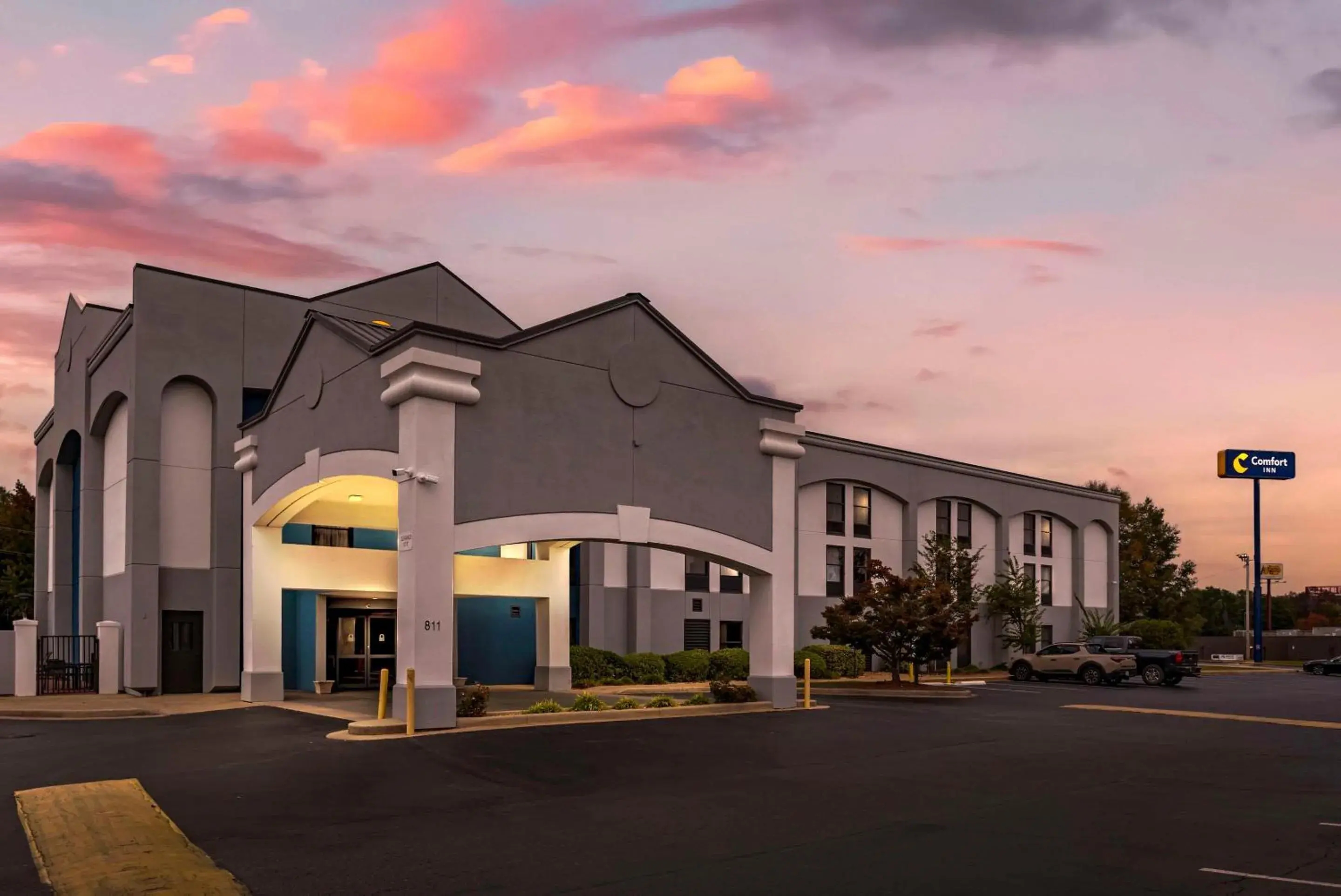 Property building in Comfort Inn Opelika - Auburn Property building in Comfort Inn Opelika - Auburn