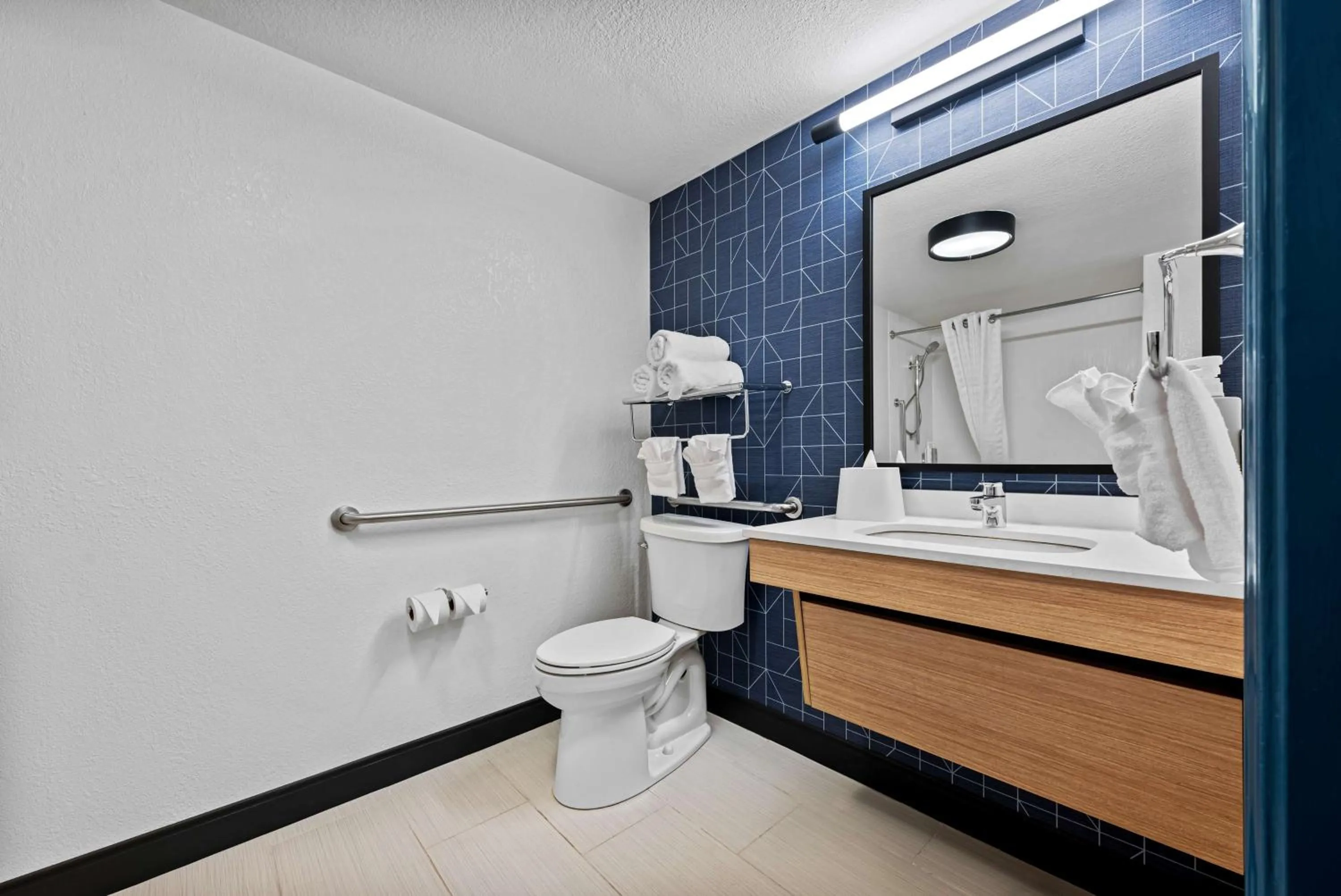 Bathroom in Spark by Hilton Tuscaloosa University