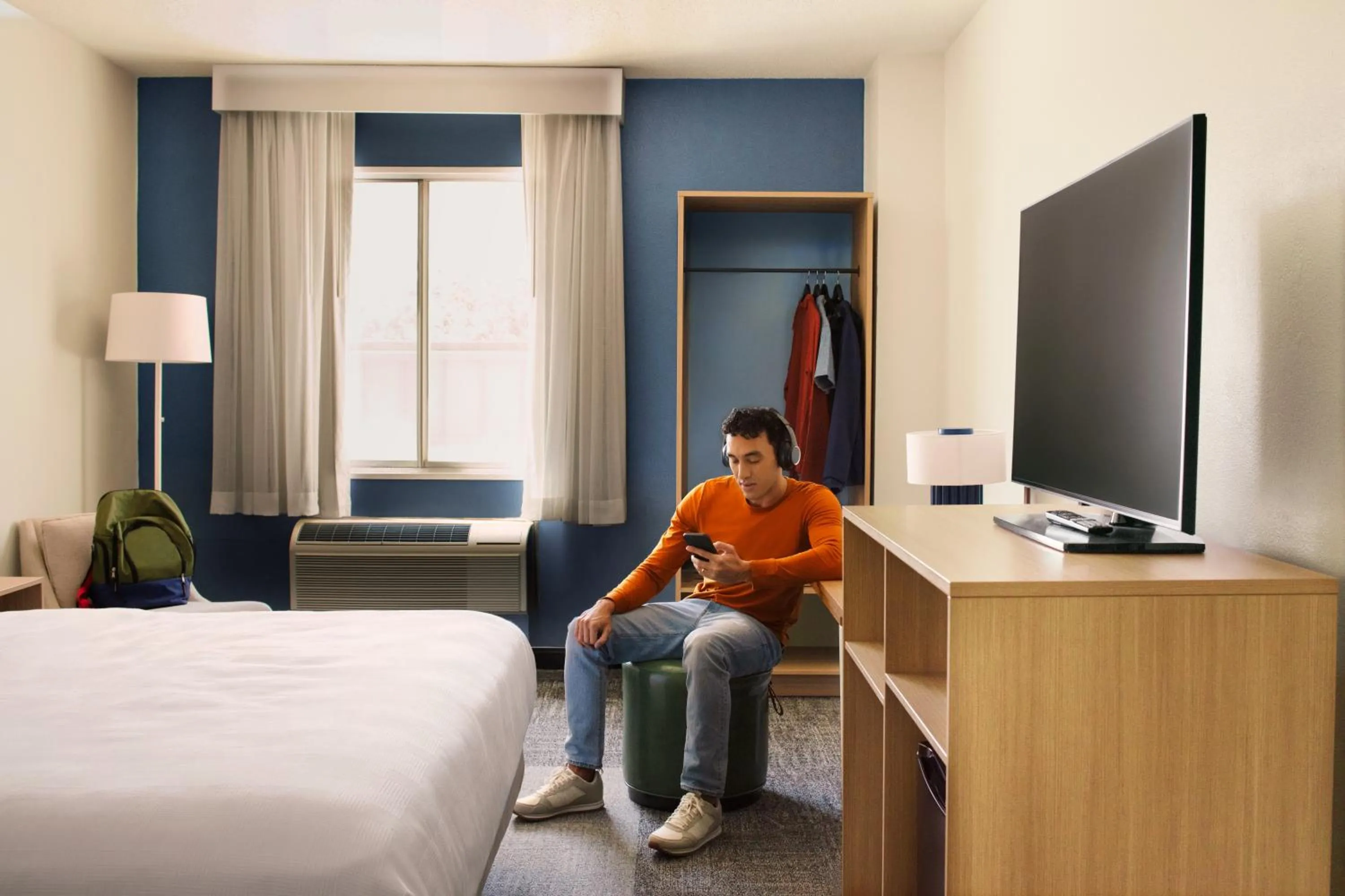 Bedroom, Bed in Spark by Hilton Tuscaloosa University