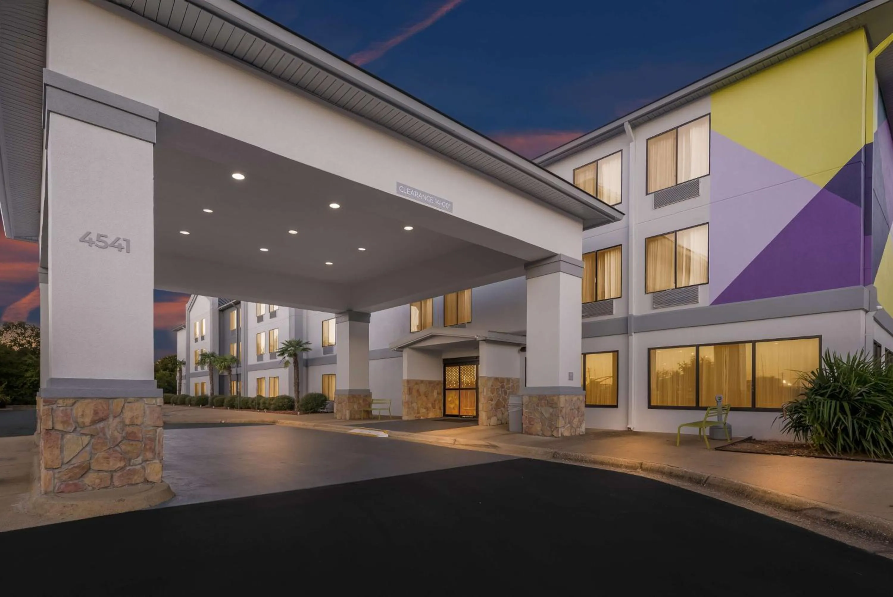 Property building in Quality Inn