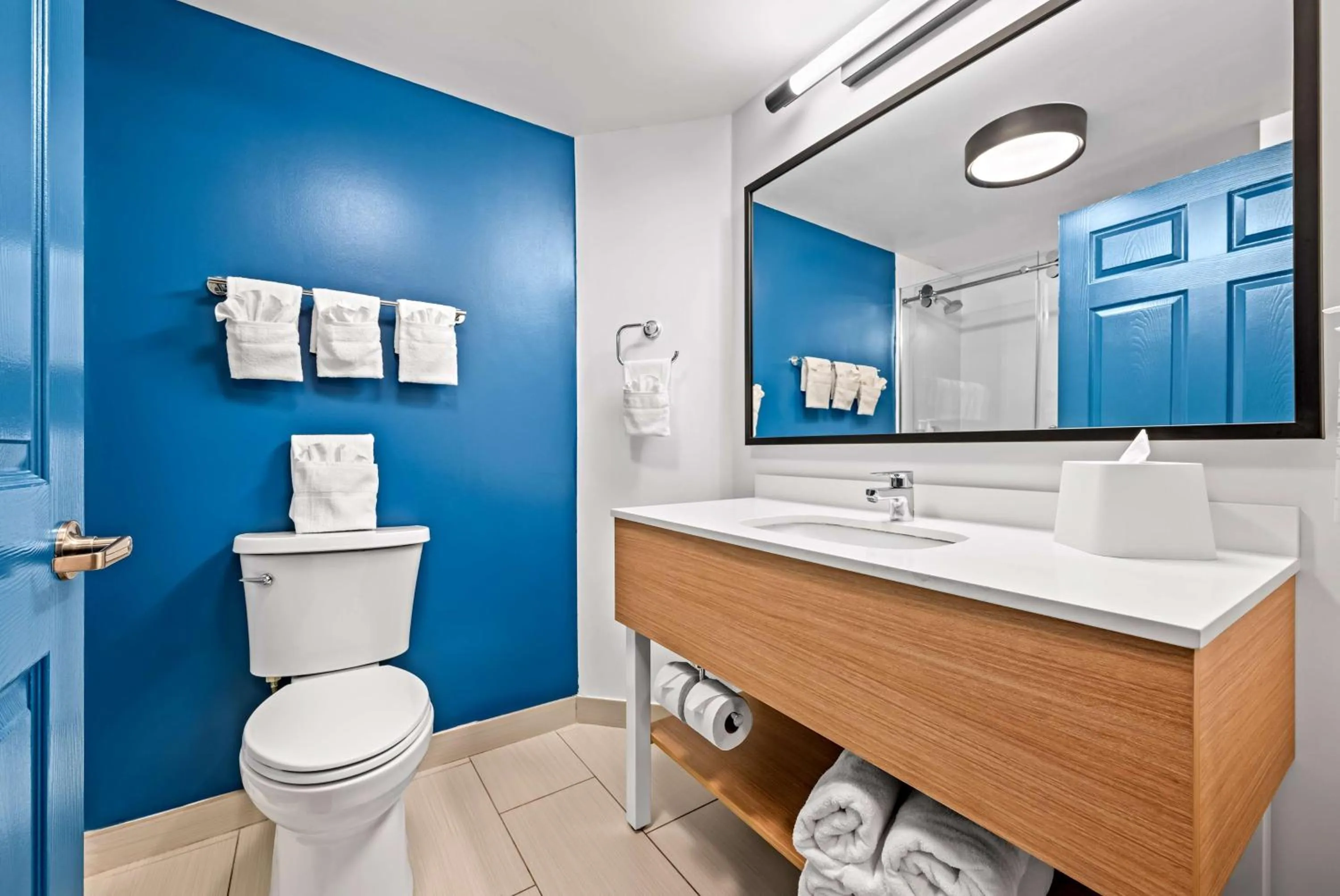 Bathroom in Spark by Hilton Tuscaloosa University