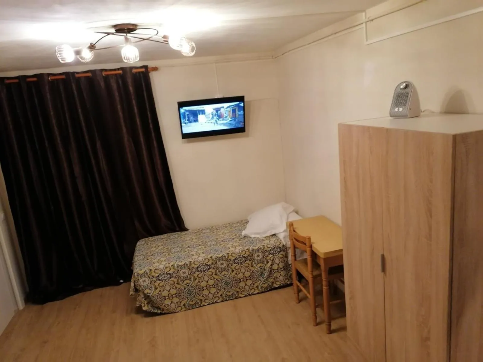 Bed in Hostel Penedes