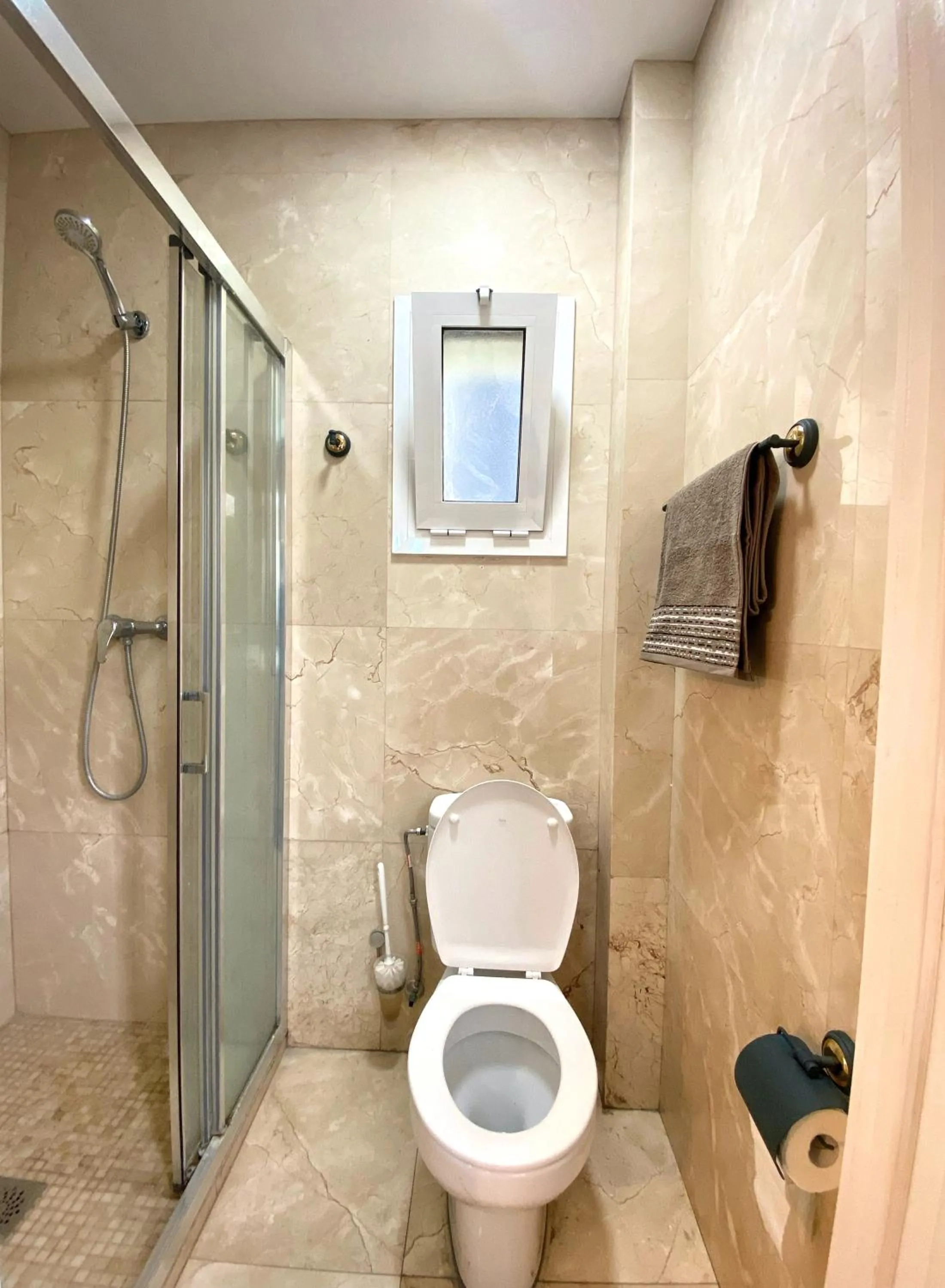 Bathroom in Hostel Penedes