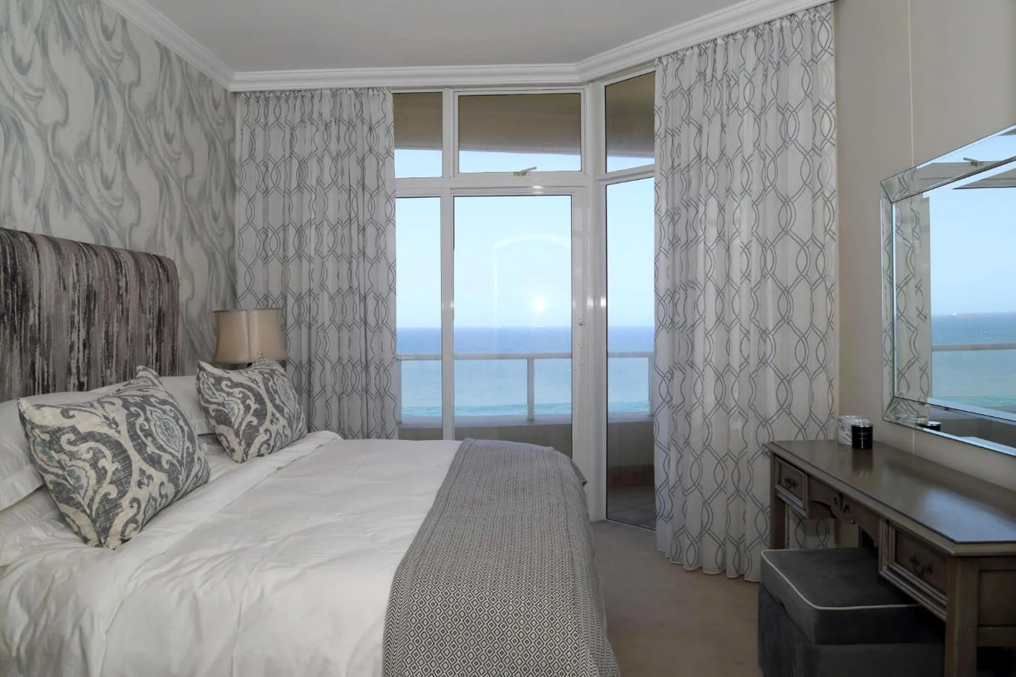 603 Oyster Schelles - by Stay in Umhlanga
