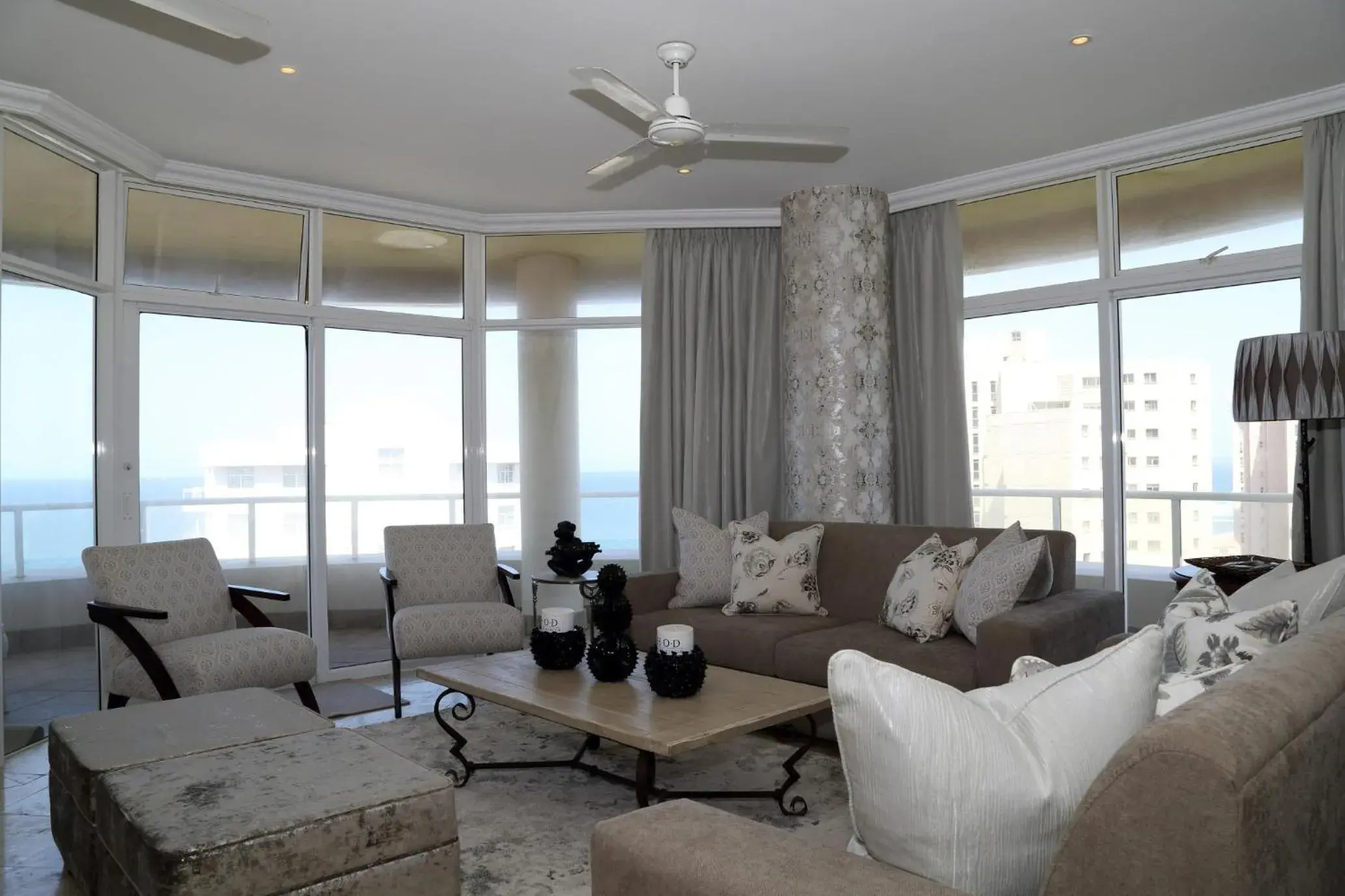 603 Oyster Schelles - by Stay in Umhlanga 603 Oyster Schelles - by Stay in Umhlanga