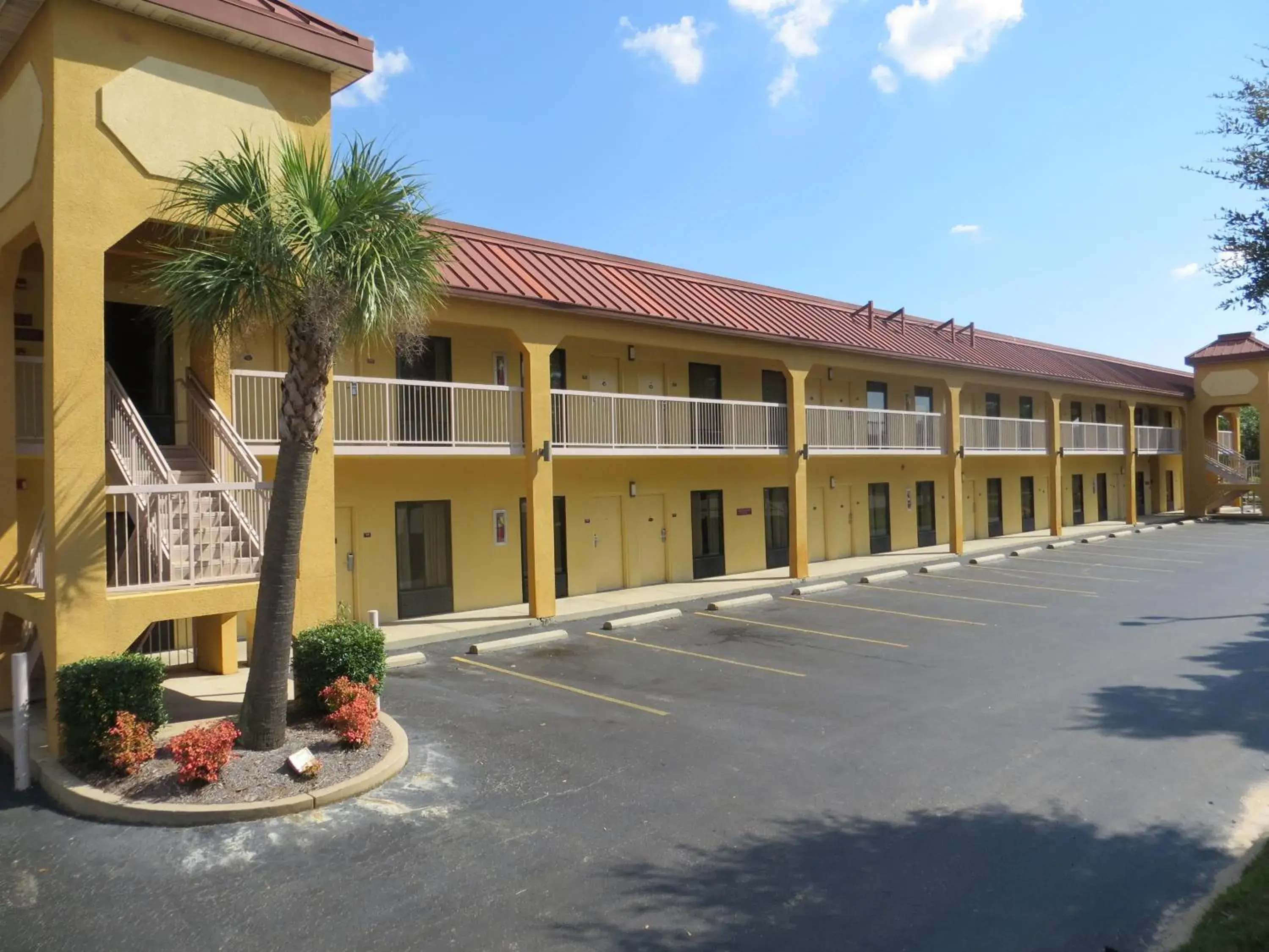 Property Building in Fairview Inn & Suites Mobile