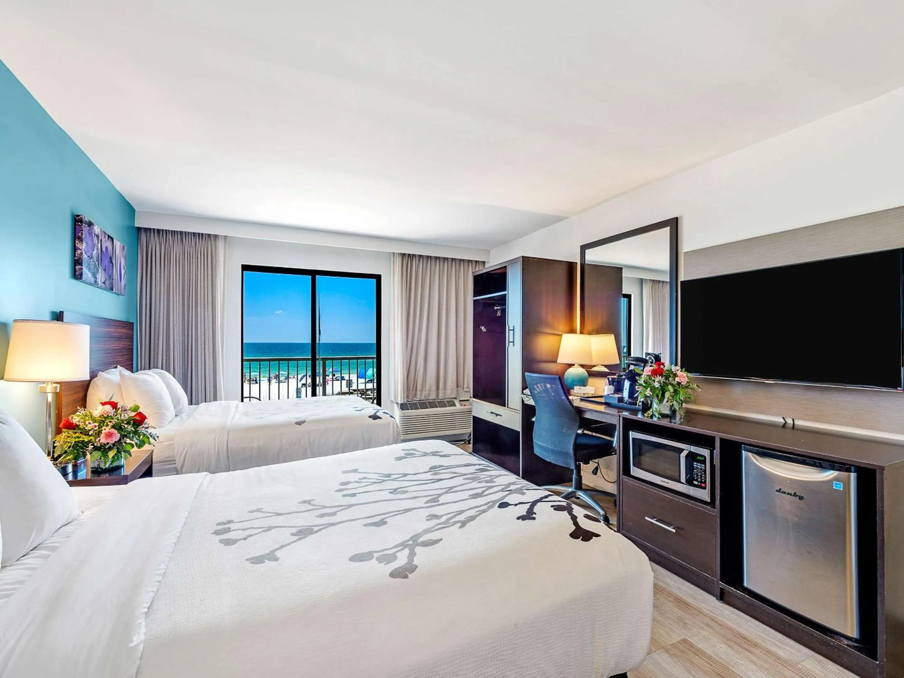 Bedroom, Bed in Sleep Inn Orange Beach