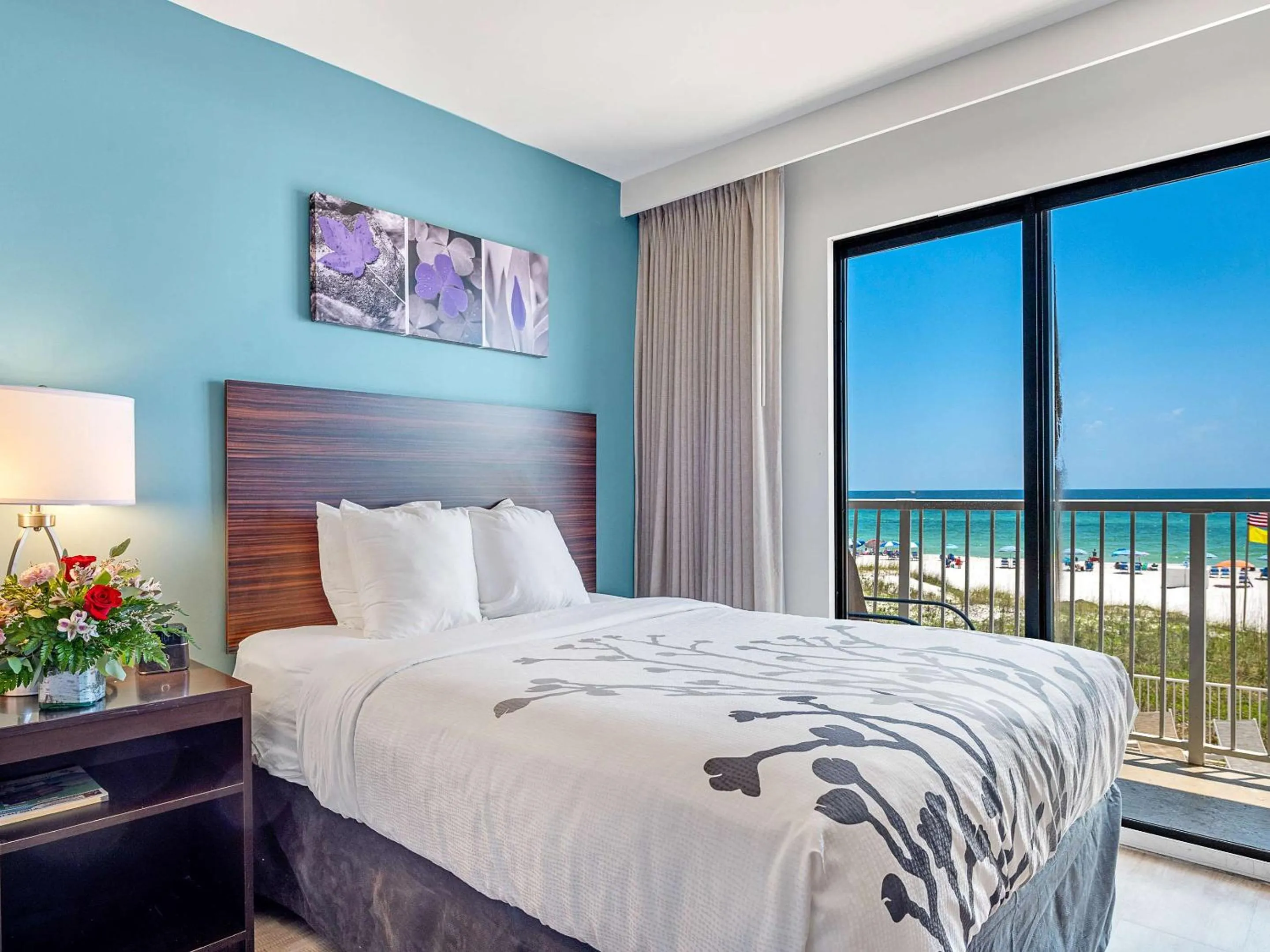 Bedroom, Bed in Sleep Inn Orange Beach