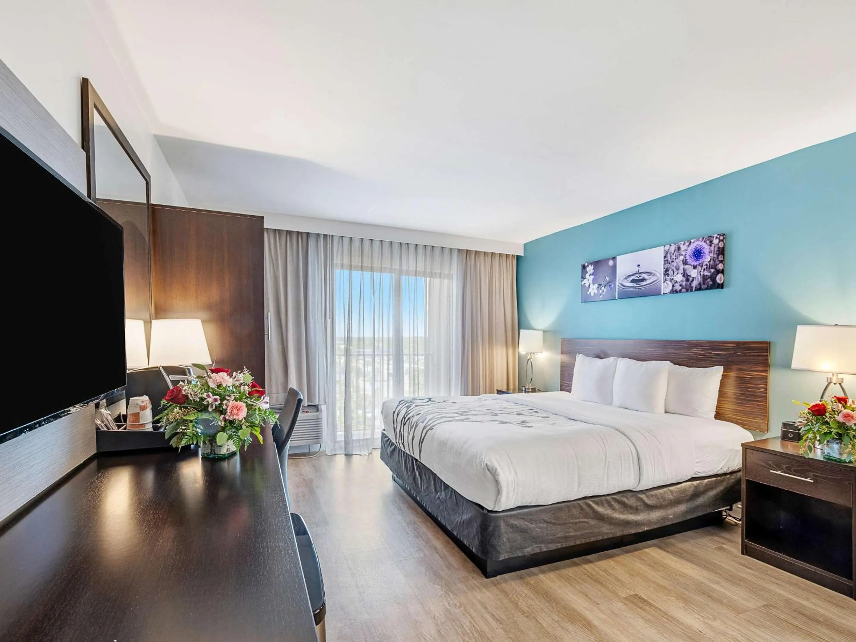 Bedroom, Bed in Sleep Inn Orange Beach