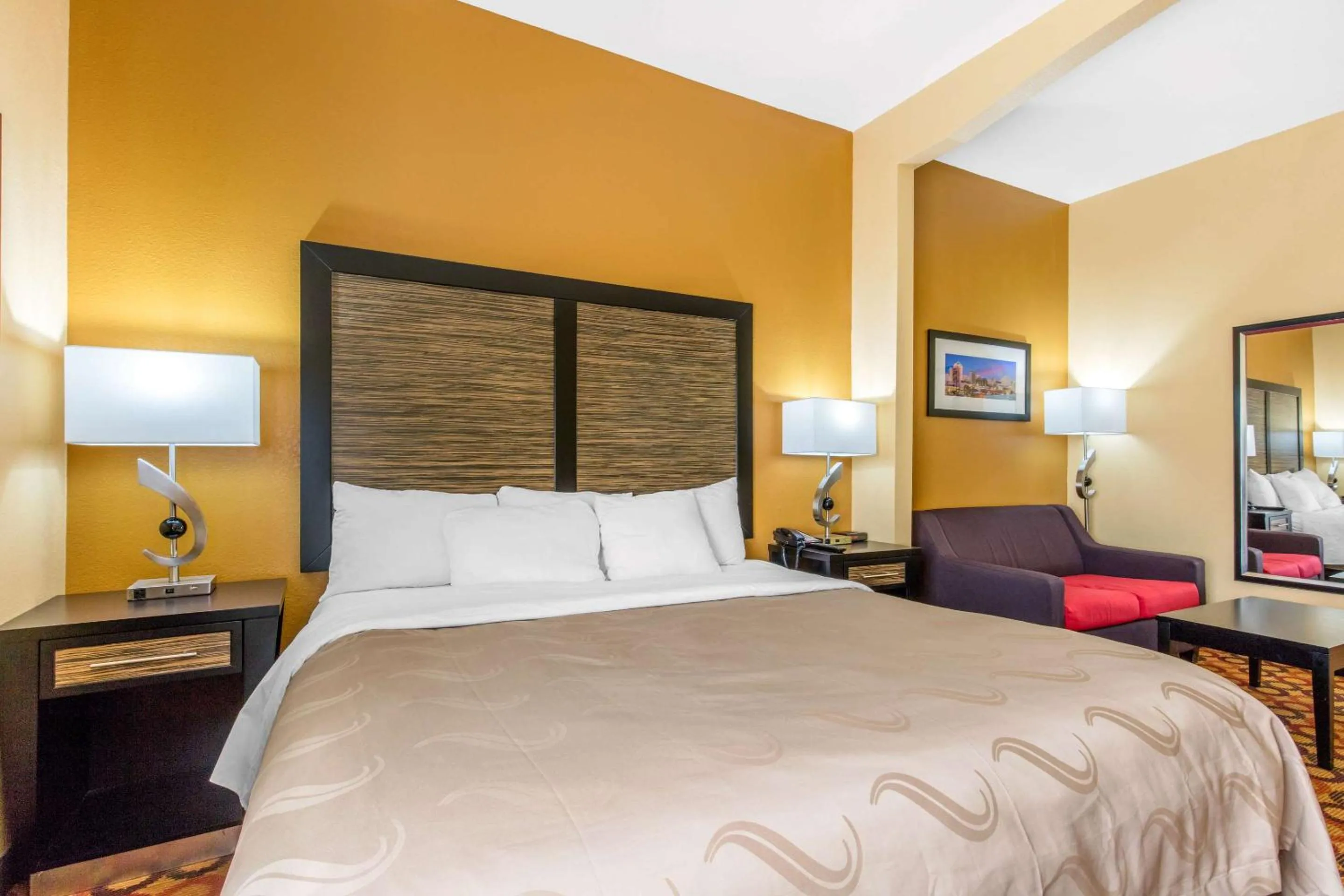 Bedroom, Bed in Quality Inn & Suites Montgomery East Carmichael Rd