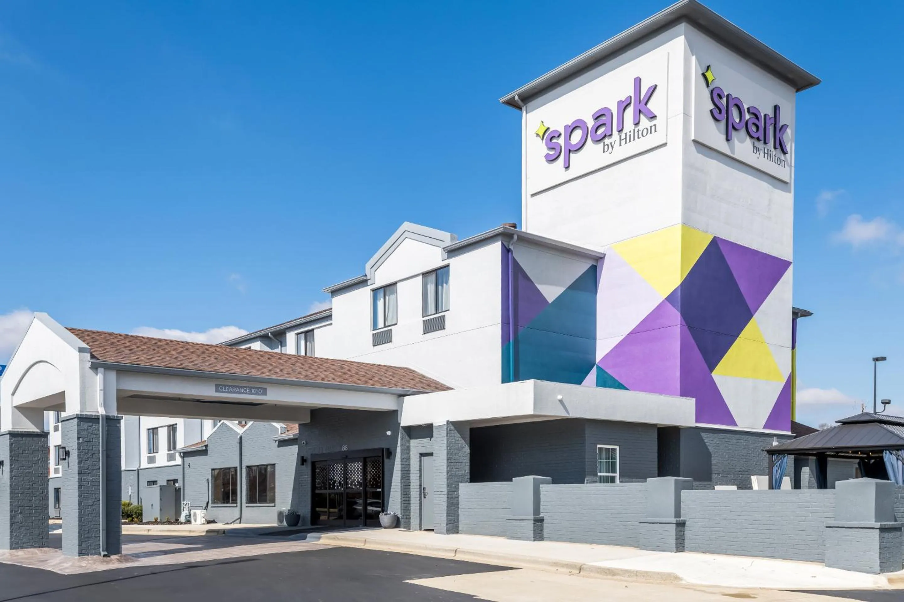 Property building in Spark by Hilton Oxford