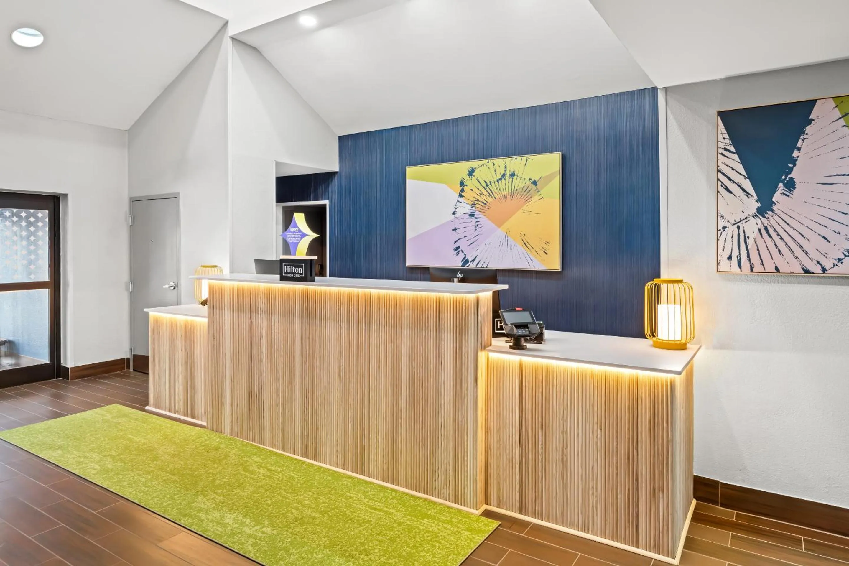 Lobby or reception in Spark by Hilton Oxford